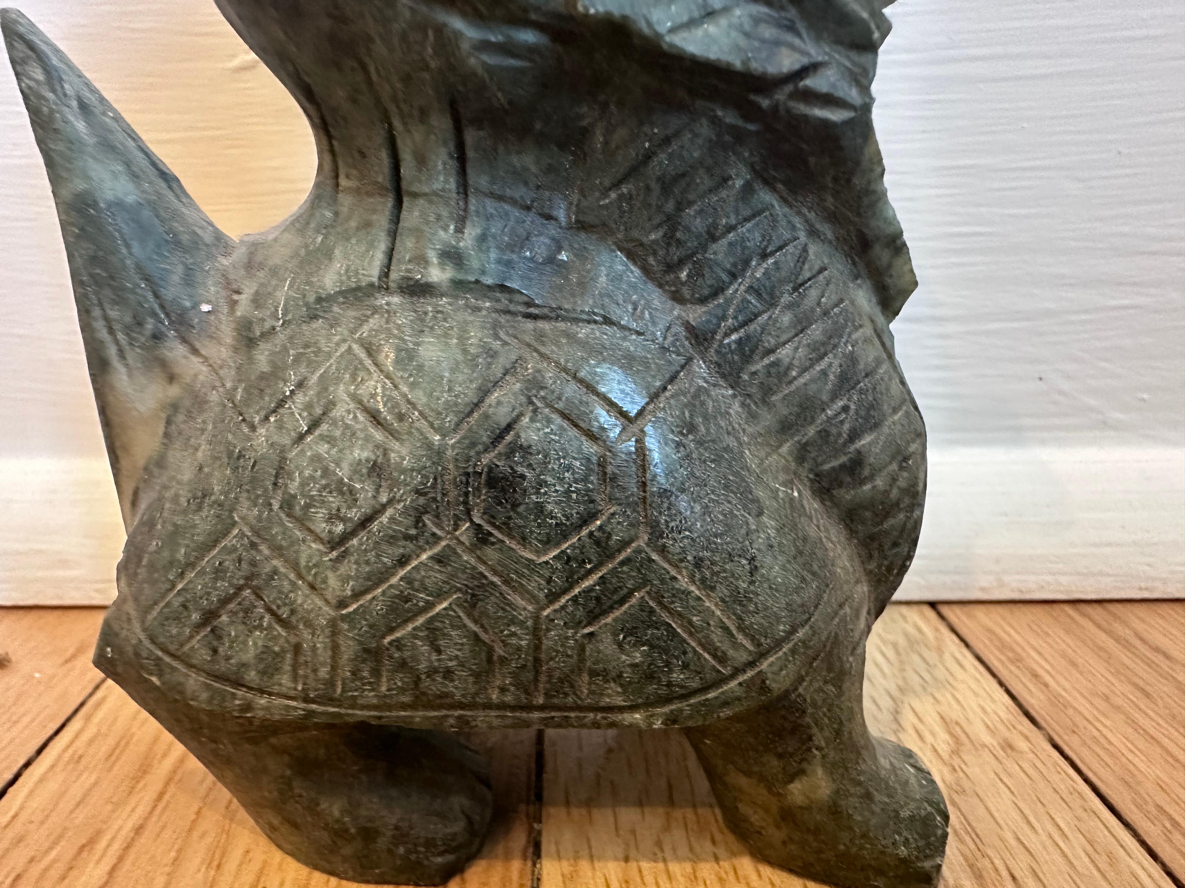 Greene & Greene Stone Stone Dragon Carving With Dish Candleholder Incense Holder Bon état - En vente à Baton Rouge, LA