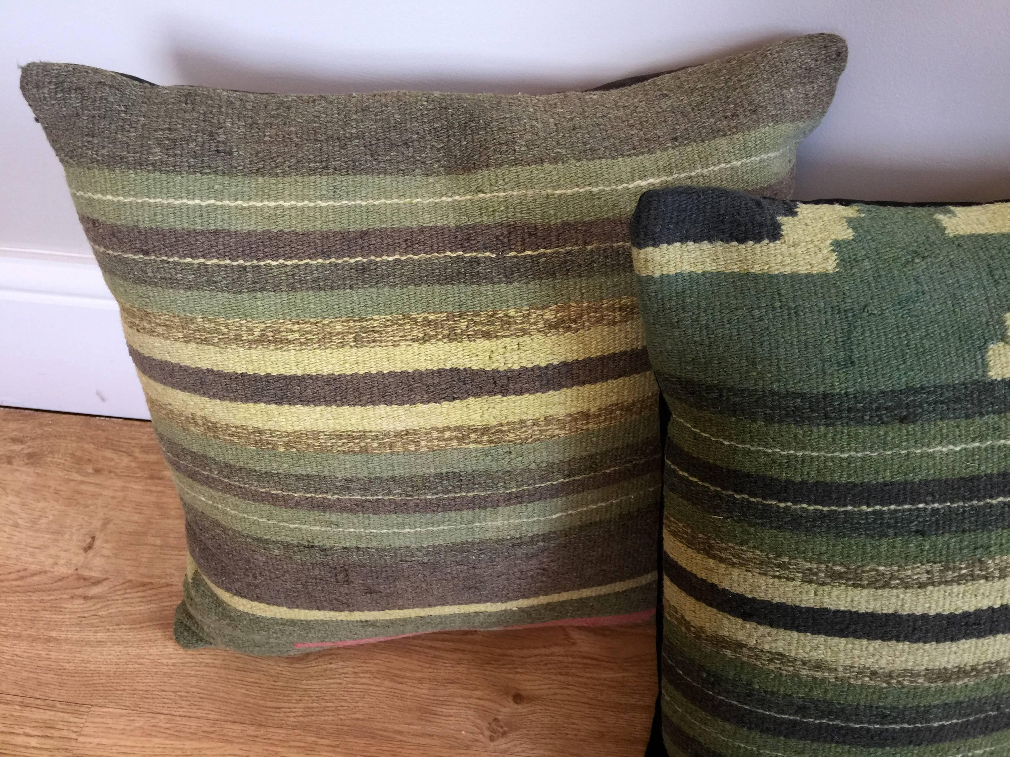 Green Decorative Pillows Handwoven Kilim Decorative Pillow Bench Cushion Cover In Excellent Condition In Hampshire, GB