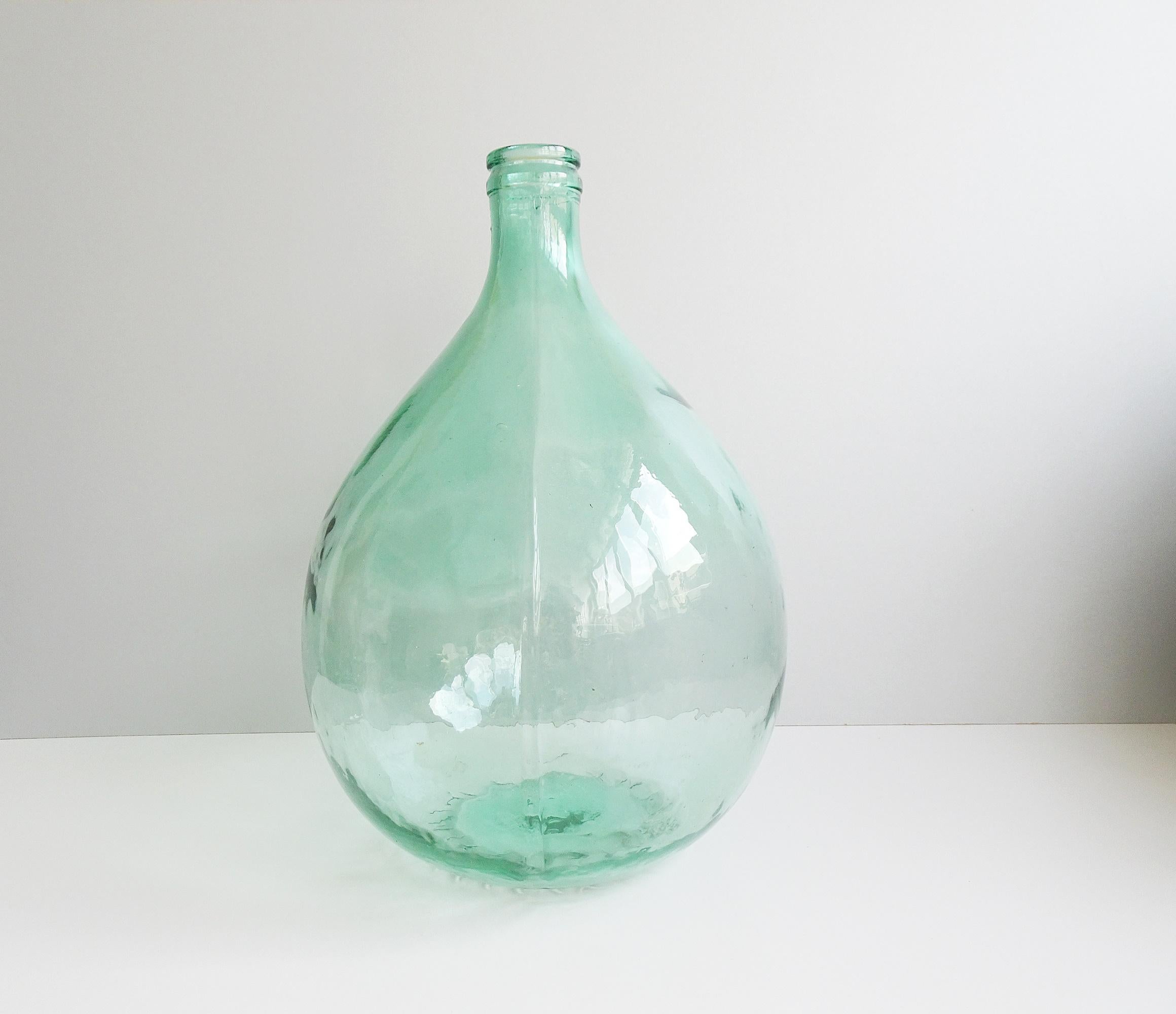 what is a demijohn