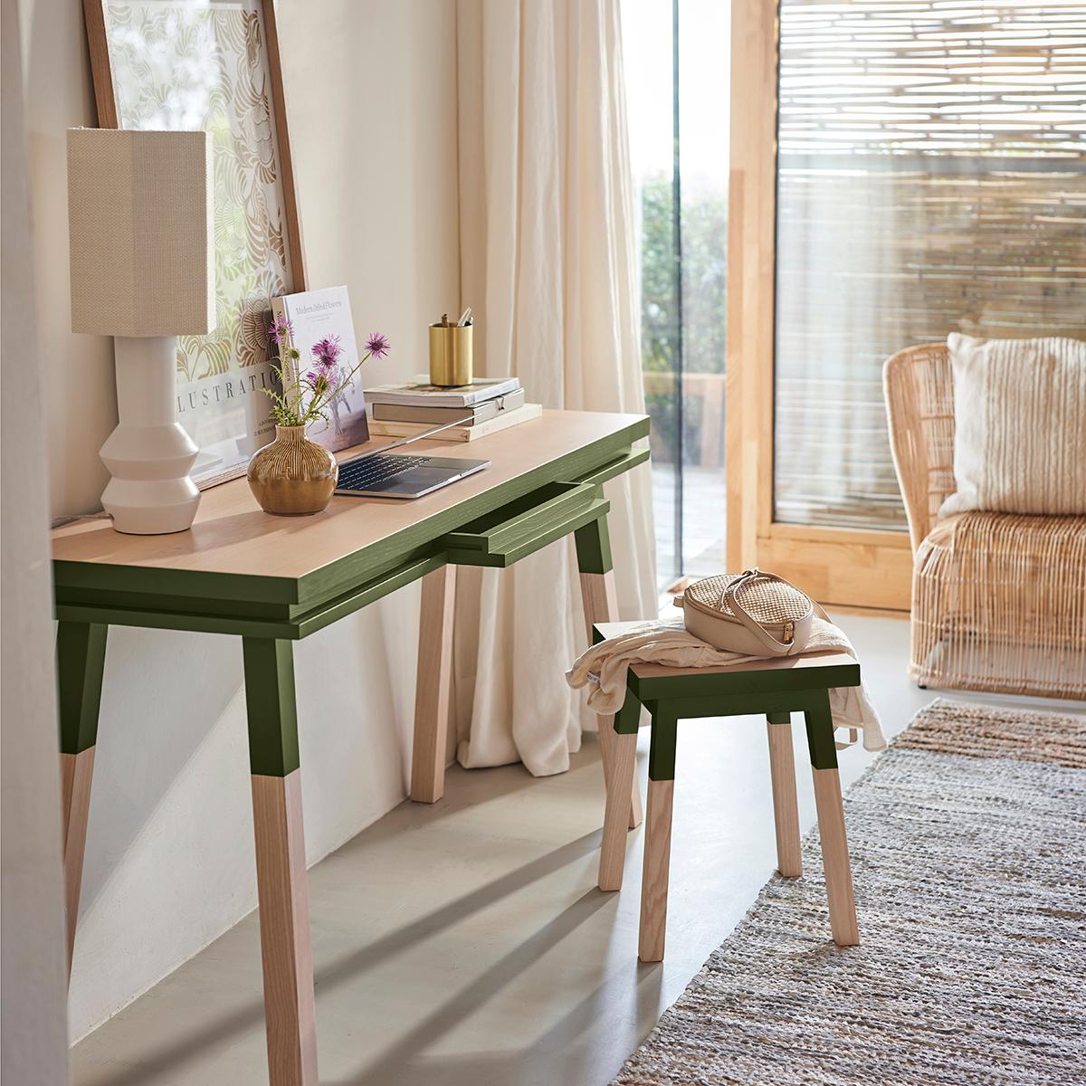 This green lacquered rectangular console table / desk is designed by Eric Gizard in Paris.  It is 100% made of solid ash wood from sustainably managed and PEFC certified French forests. 

Collection ÉGÉE
This desk is part of the ÉGÉE collection