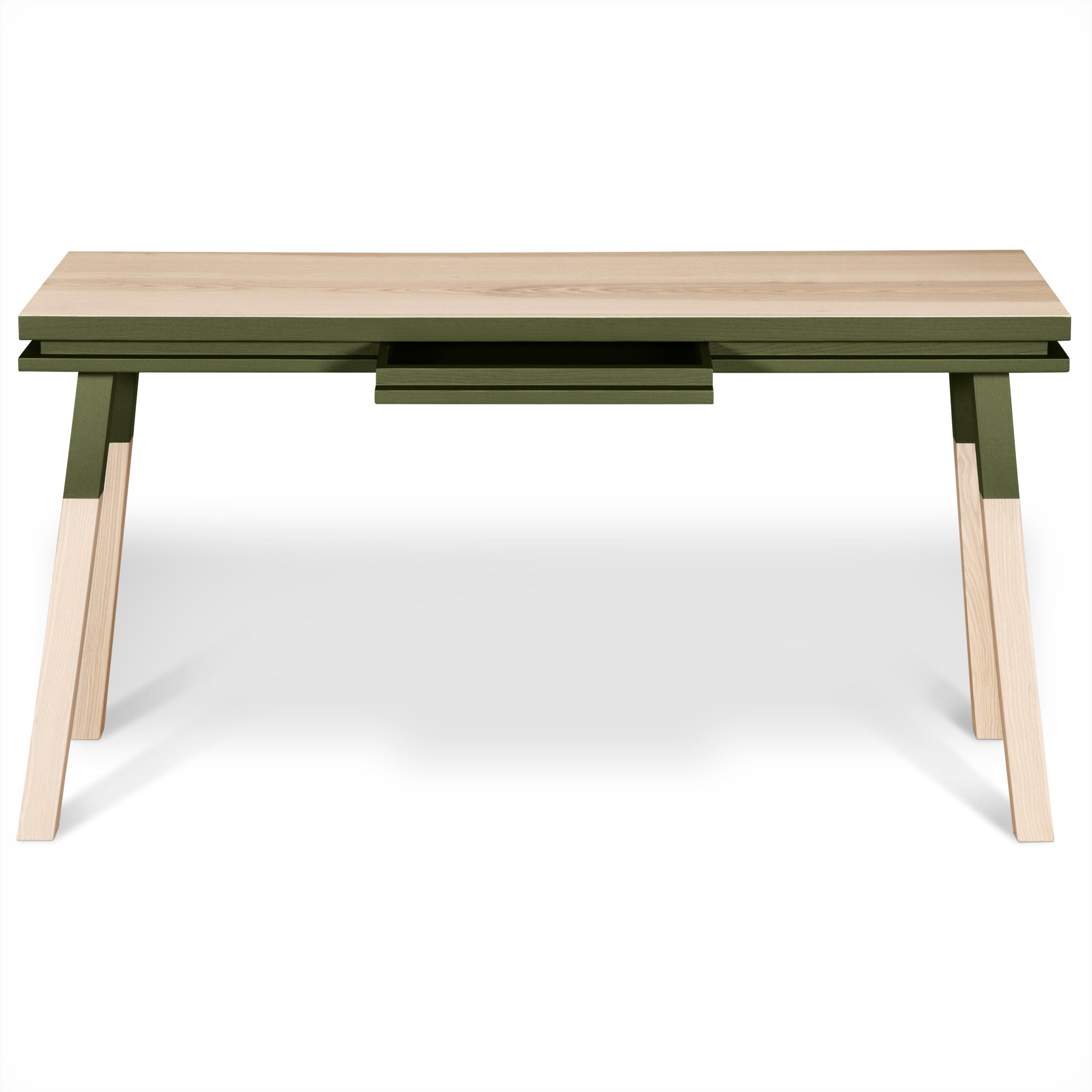 Escritorio francés de madera verde diseñado por Eric Gizard, París - 11 colores en venta 1