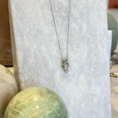 Collier à pendentifs en platine et diamant vert
