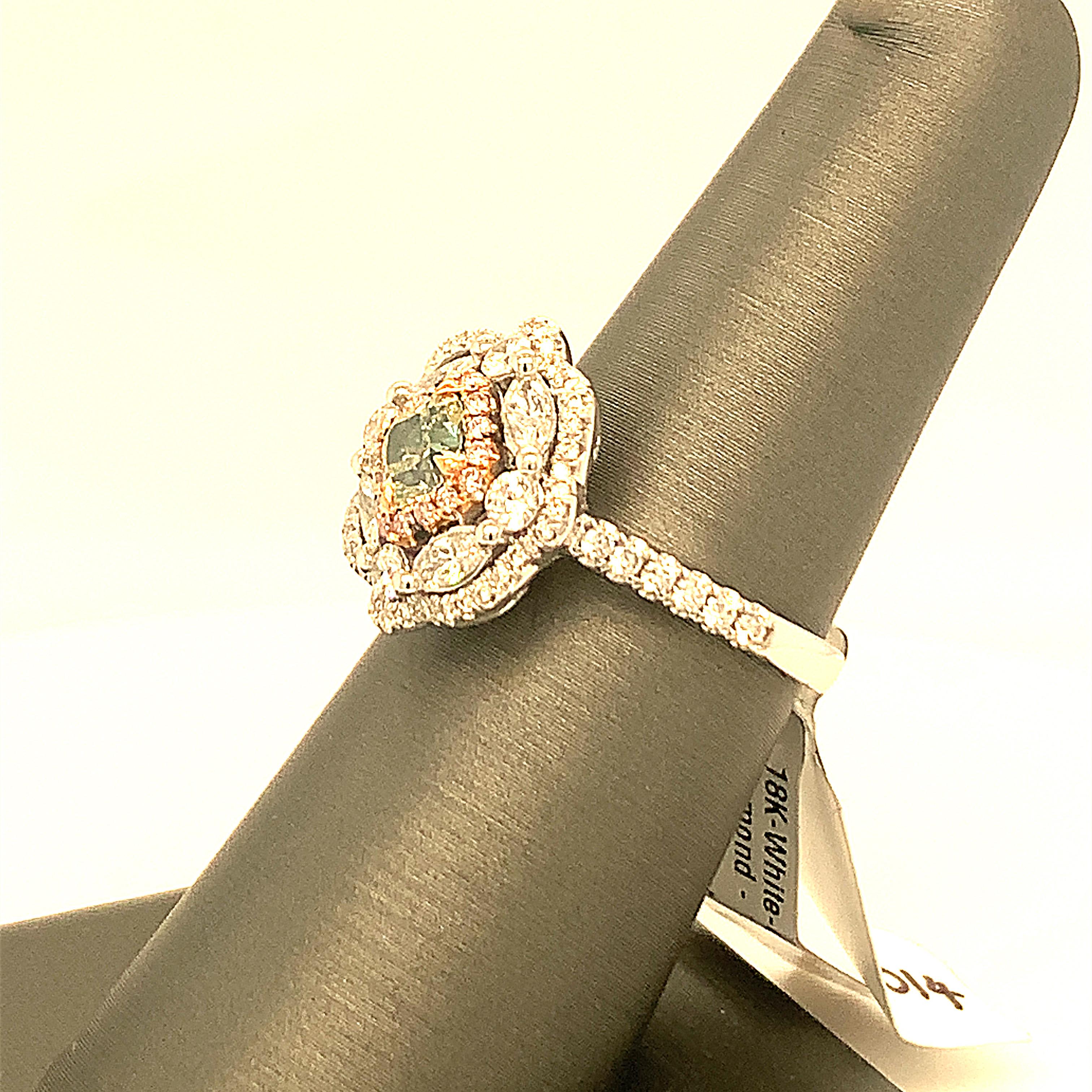Green Diamond Ring with Halo of Pink 5