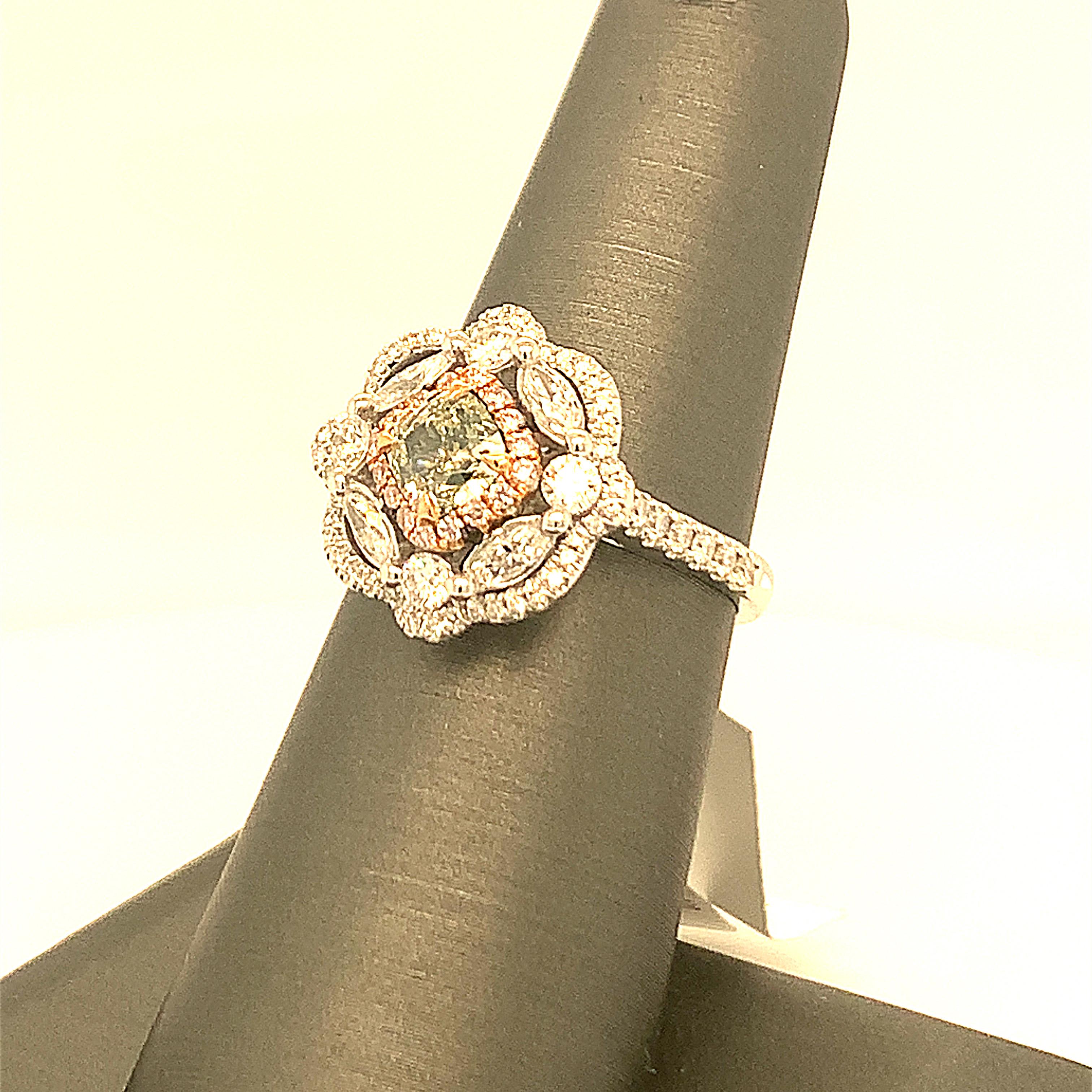 Green Diamond Ring with Halo of Pink 7