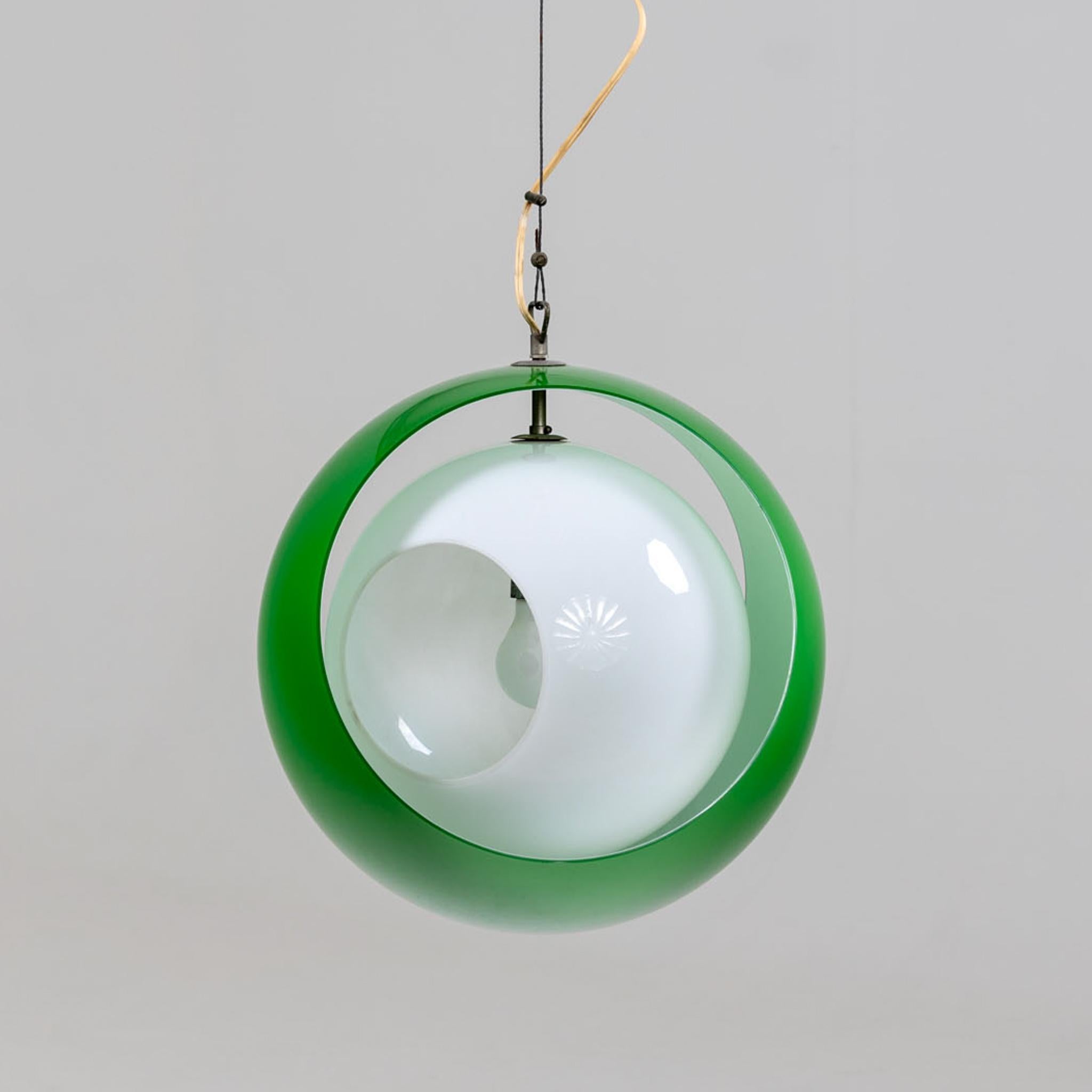 Mid-Century Modern Lampe à suspension Eclisse verte de Carlo Nason pour Mazzega, Italie, années 1960 en vente