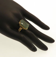 Green Emerald 18 Karat Yellow Gold Vintage Cocktail Ring Handcrafted in Italy