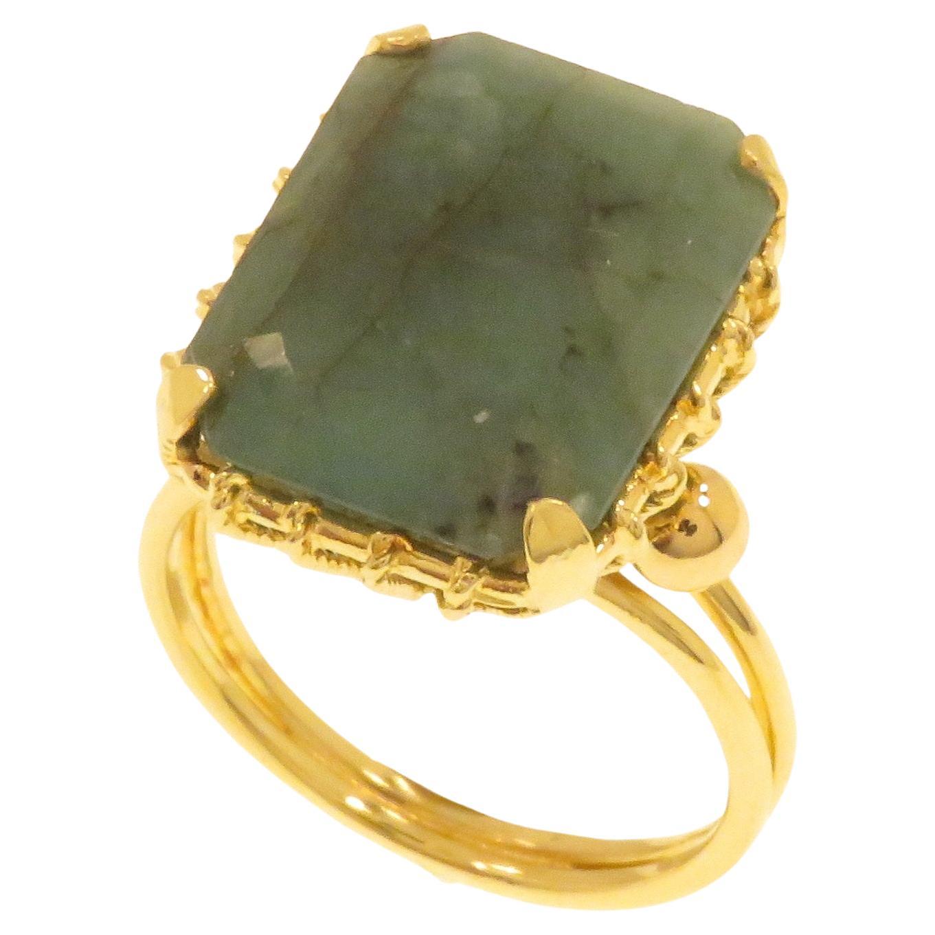 Green Emerald 18 Karat Yellow Gold Vintage Cocktail Ring Handcrafted in Italy For Sale