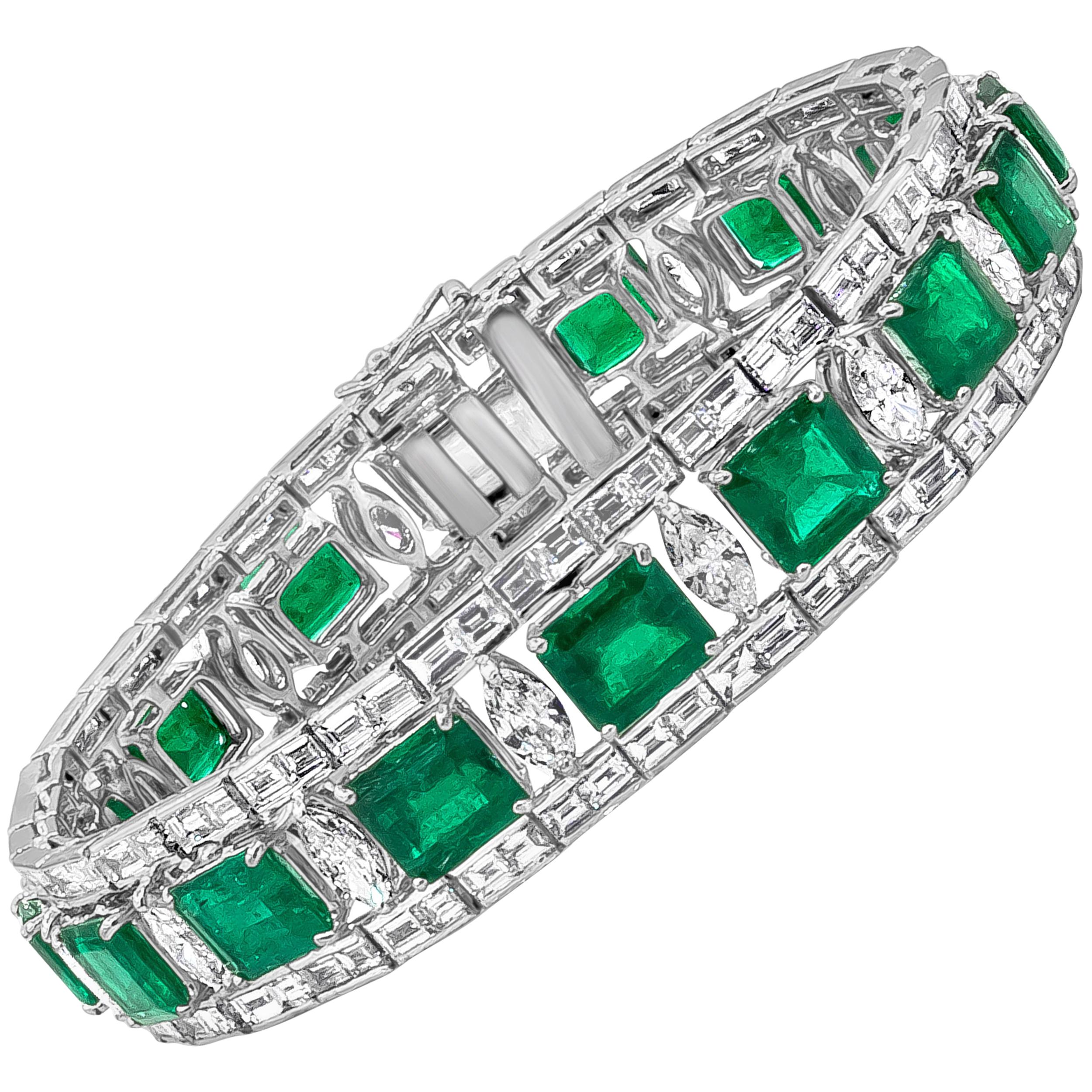 34.49 Carat Total Green Emerald and Mixed Cut White Diamonds Bracelet For Sale