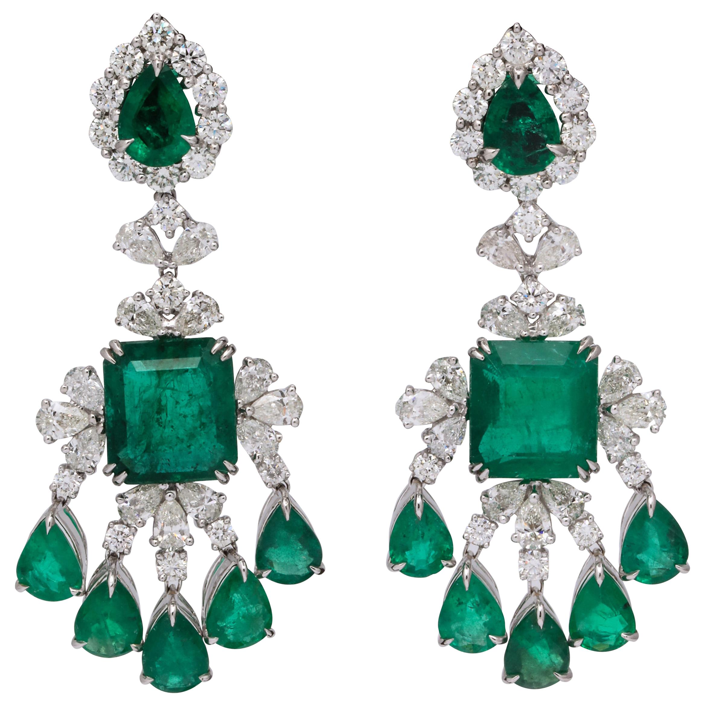Green Emerald and Diamond Chandelier Earring For Sale at 1stDibs