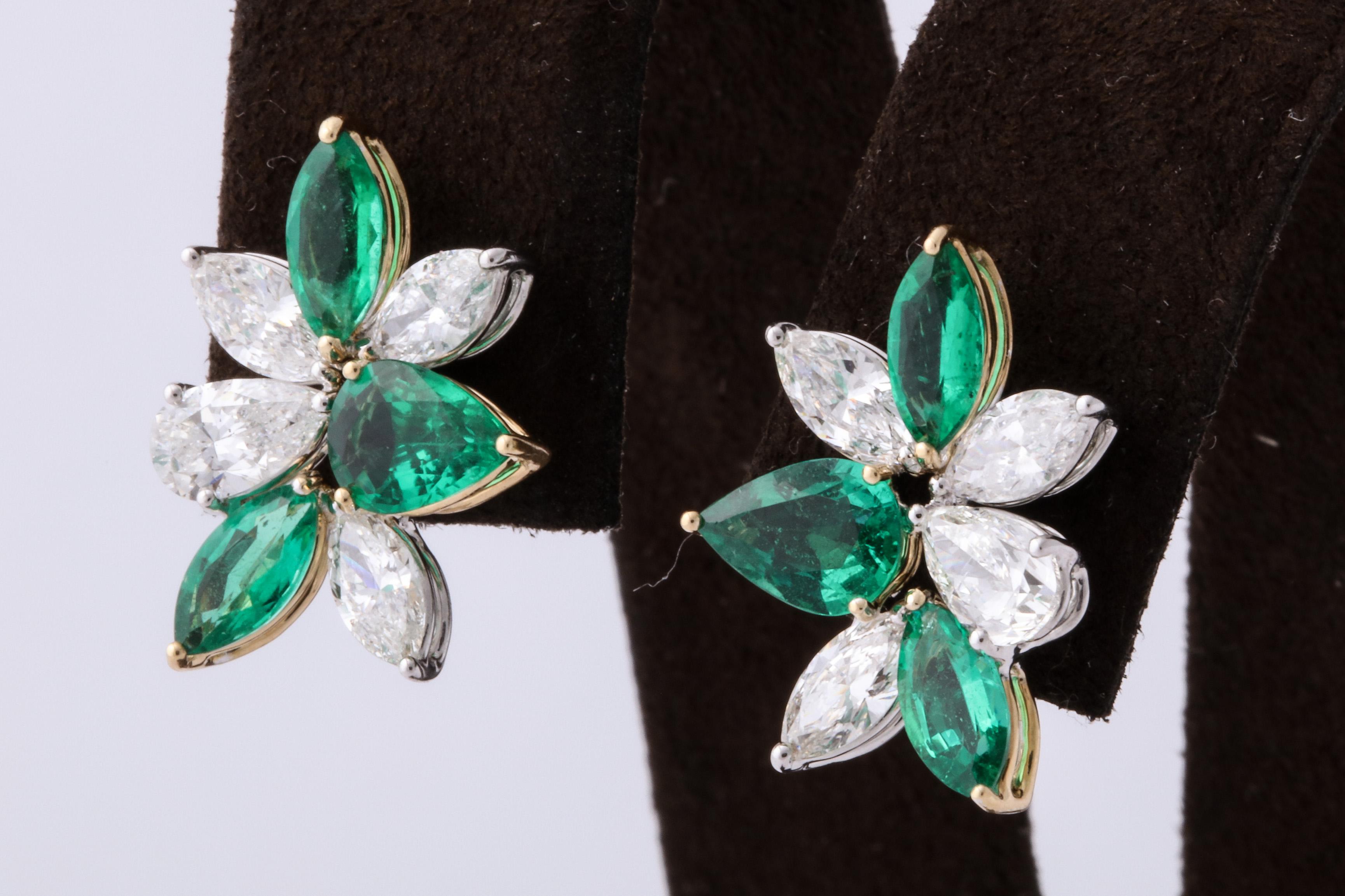 Green Emerald and Diamond Cluster Earrings In New Condition In New York, NY
