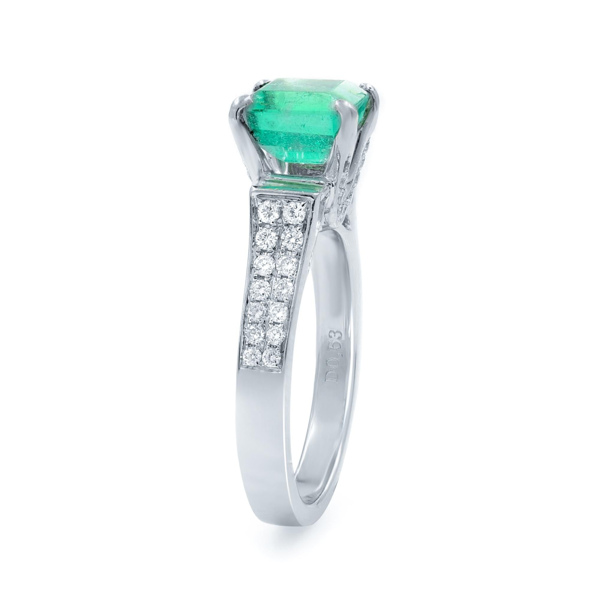 Green Emerald and Diamond Engagement Ring 18K White Gold 1.71Cttw In New Condition For Sale In New York, NY