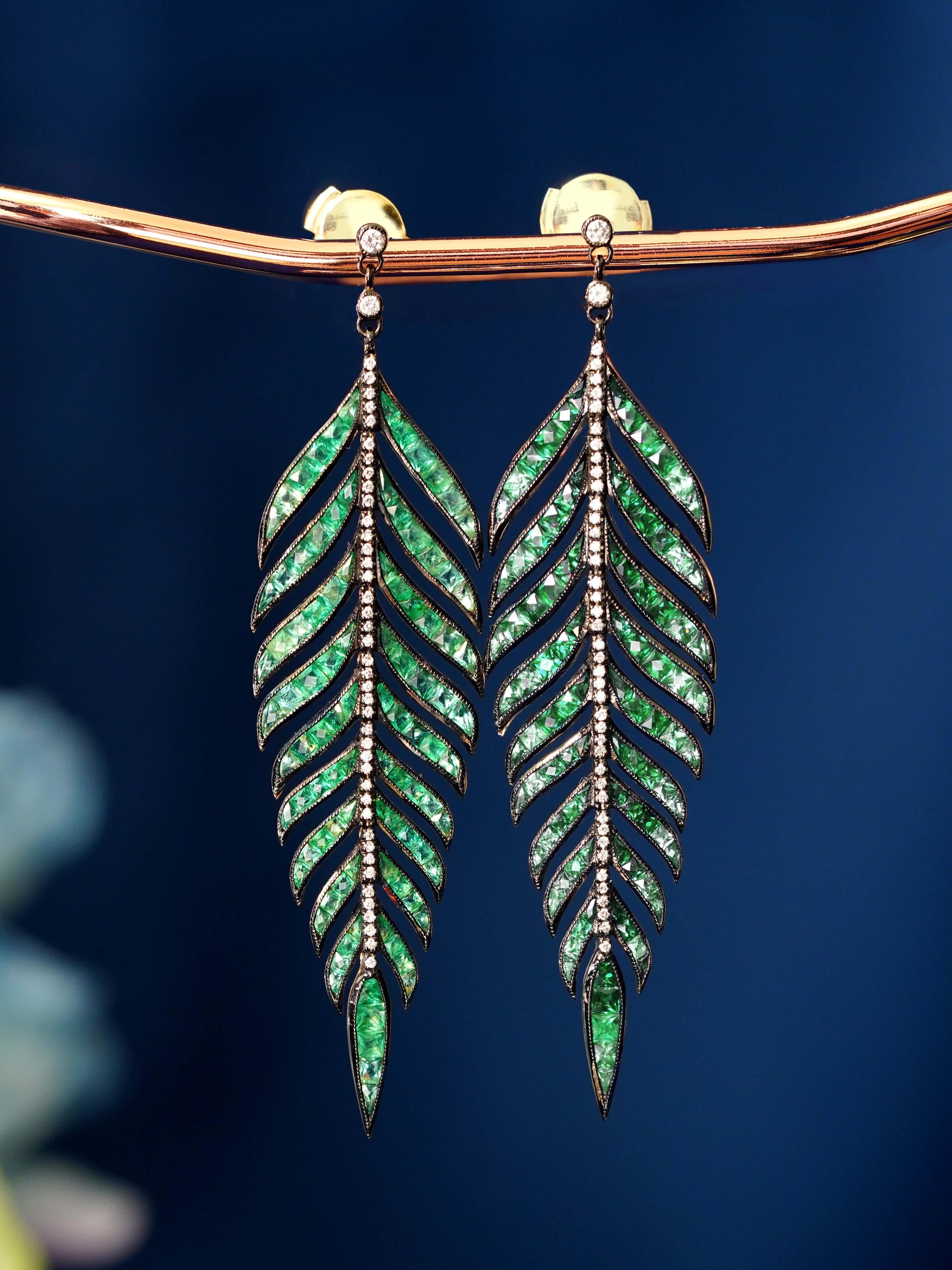 Art Deco Green Emerald and Diamond Leaf Antique  Style Dangle Earrings in 18K White Gold For Sale