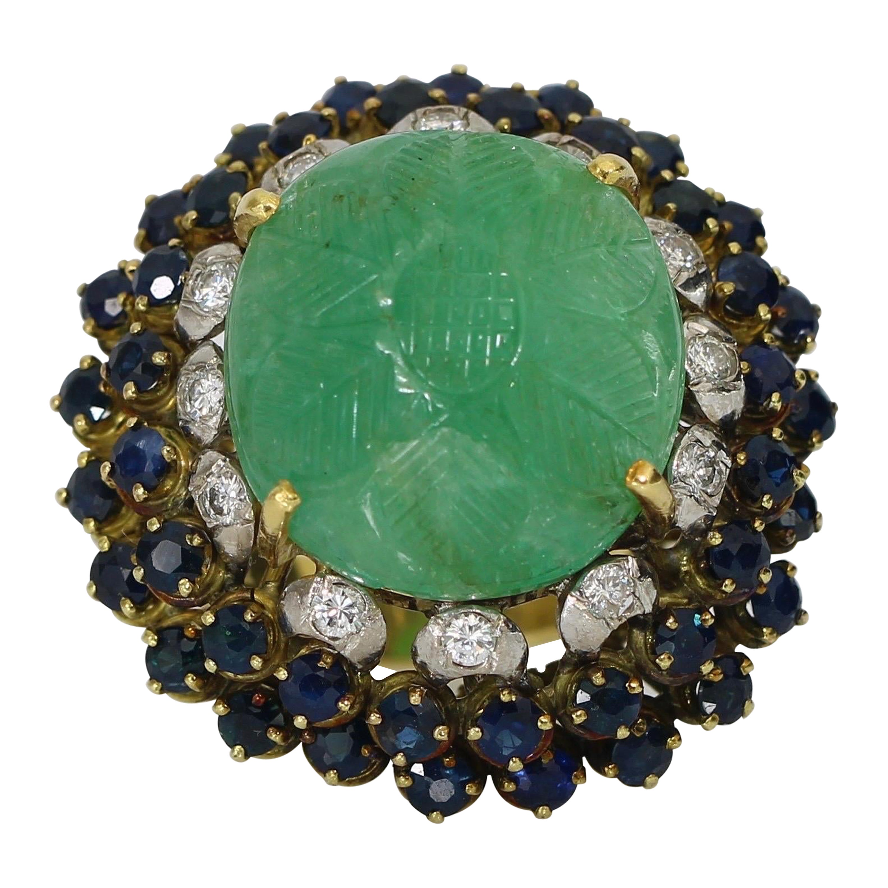 Green emerald and diamond vintage cocktail ring For Sale