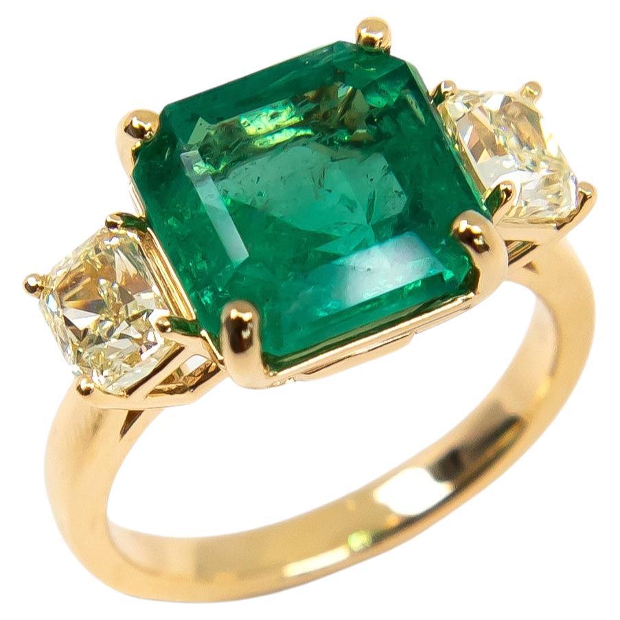 Green Emerald and Fancy Yellow Diamond Ring in 18K Yellow Gold