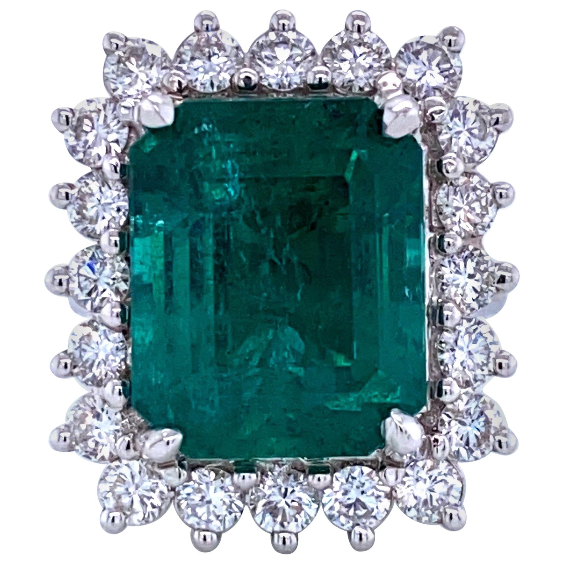 Green Emerald Cut Diamond Cocktail Ring 14.45 Carat 18 Karat White Gold