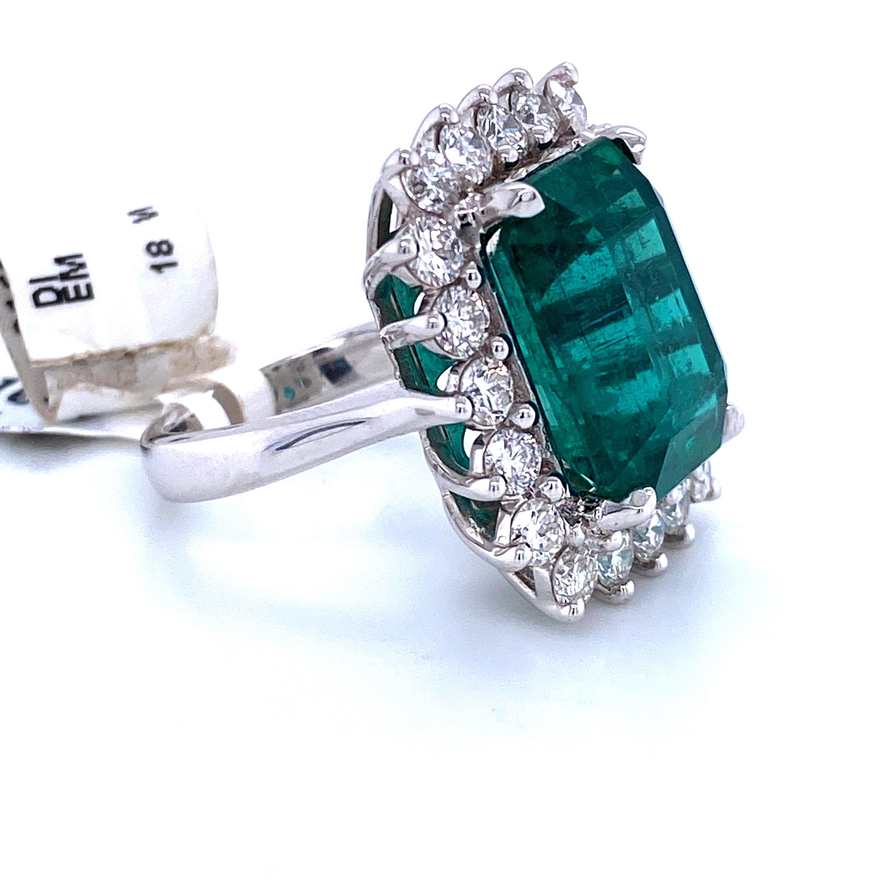 Green Emerald Cut Diamond Cocktail Ring 14.45 Carat 18 Karat White Gold In New Condition In New York, NY
