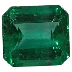Gema verde talla esmeralda 2,99 cts.
