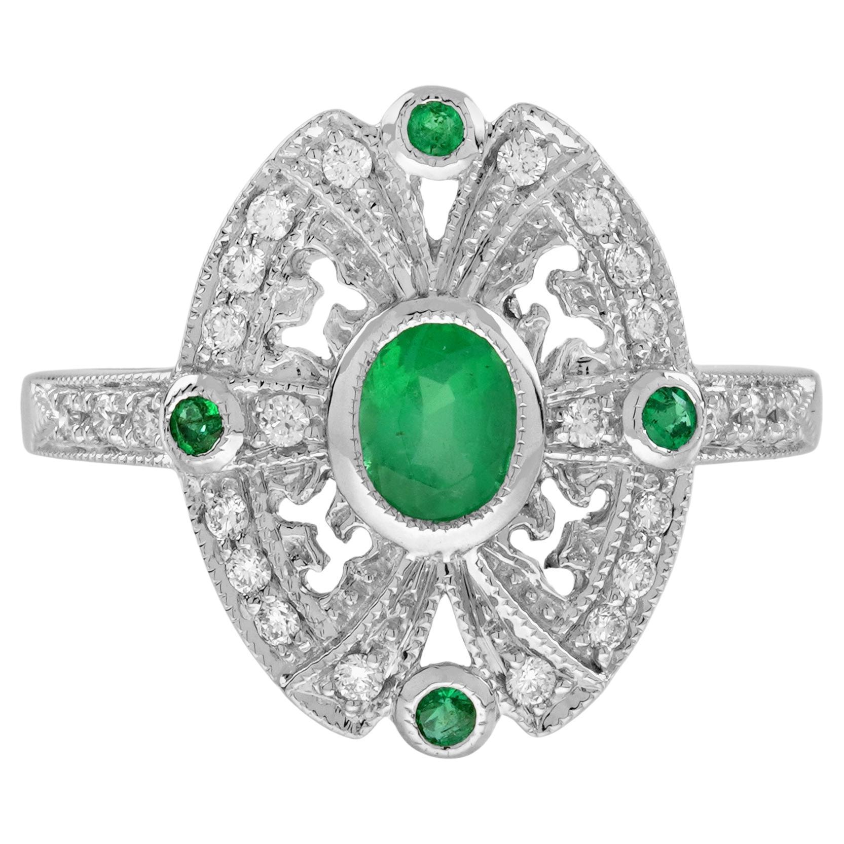Grüner Smaragd & Diamant Antiker Stil Halo Schild Weißgold Ring im Angebot