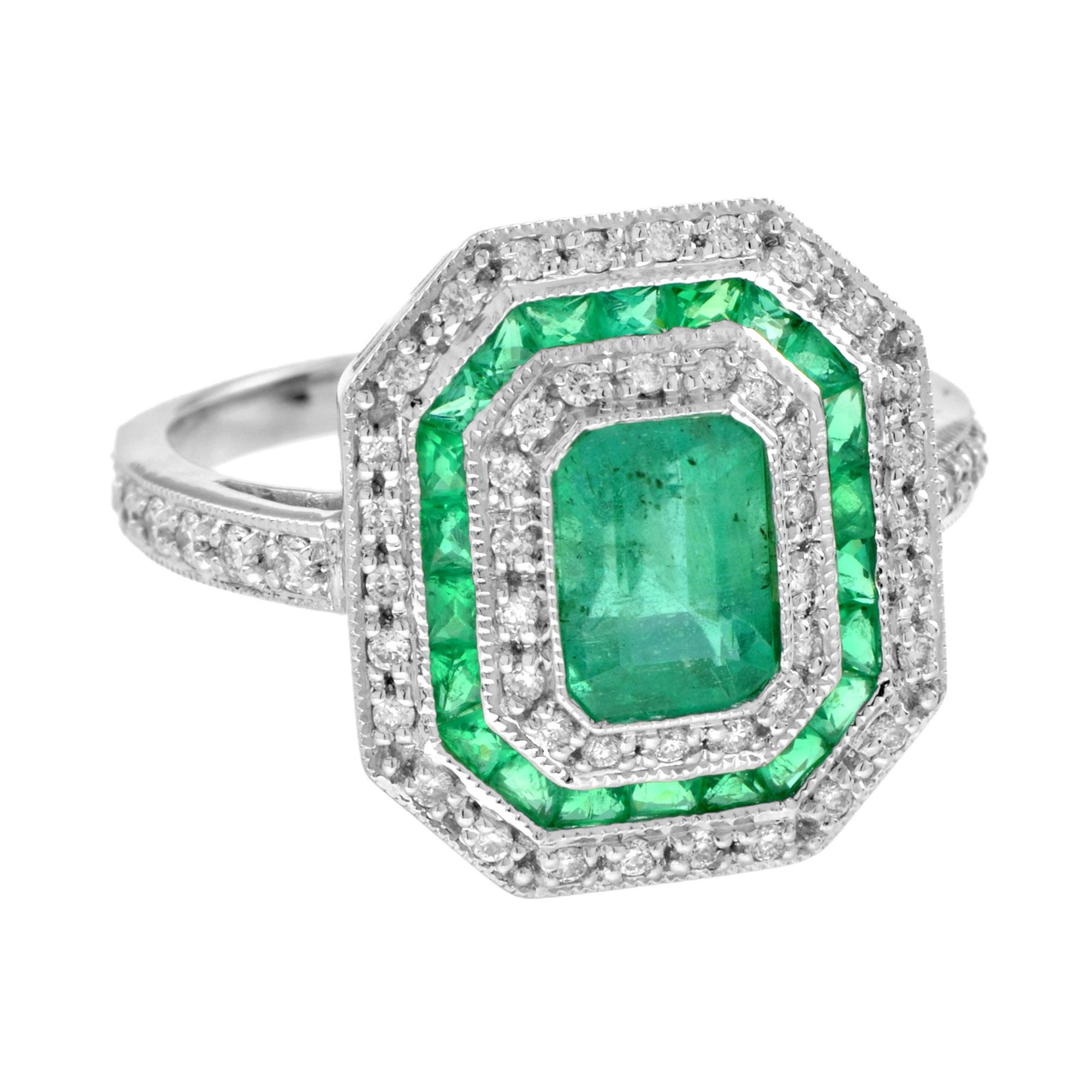 Un bijou saisissant et intriguant, en effet. Fabriqué. Cette grande bague audacieuse de style Art déco met en valeur une magnifique pierre centrale de taille émeraude, encadrée de façon accrocheuse, sertie d'un halo octogonal blanc étincelant de