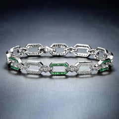 Bracelet en or blanc 14K avec émeraudes vertes et diamants, inspiré du style Art Deco A Link