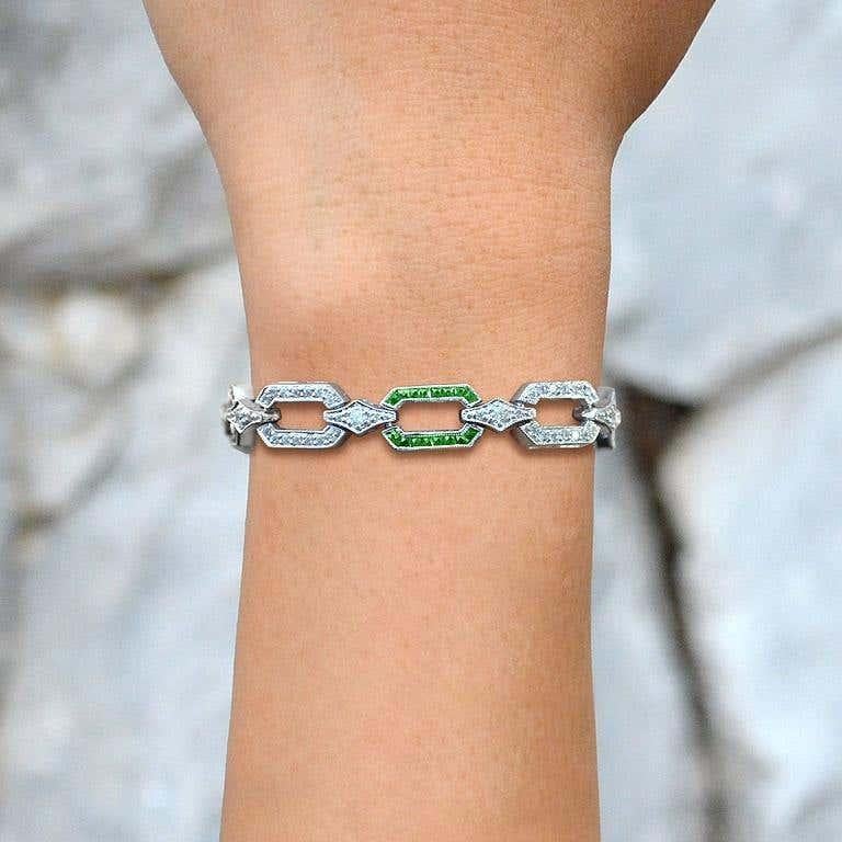 Green Emerald & Diamond Art Deco Style Inspired Link 14K White Gold Bracelet Pour femmes en vente