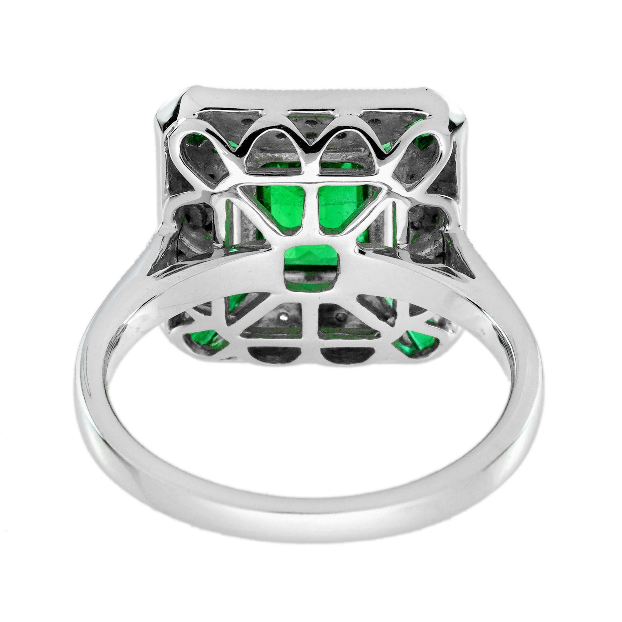 Esmeralda verde y diamante Estilo Art Déco Octágono engastado Anillo de oro blanco Corte esmeralda en venta