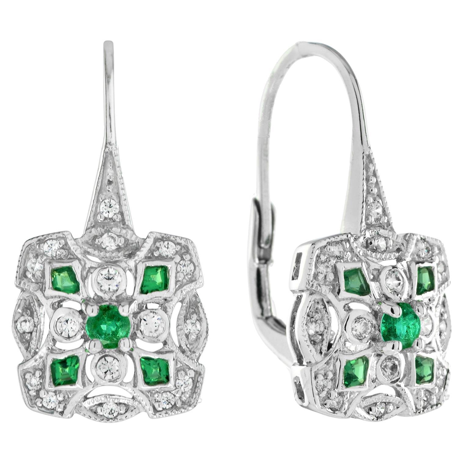 Boucles d'oreilles en or 14K avec émeraude verte et diamant de forme carrée inspirées de l'art déco en vente