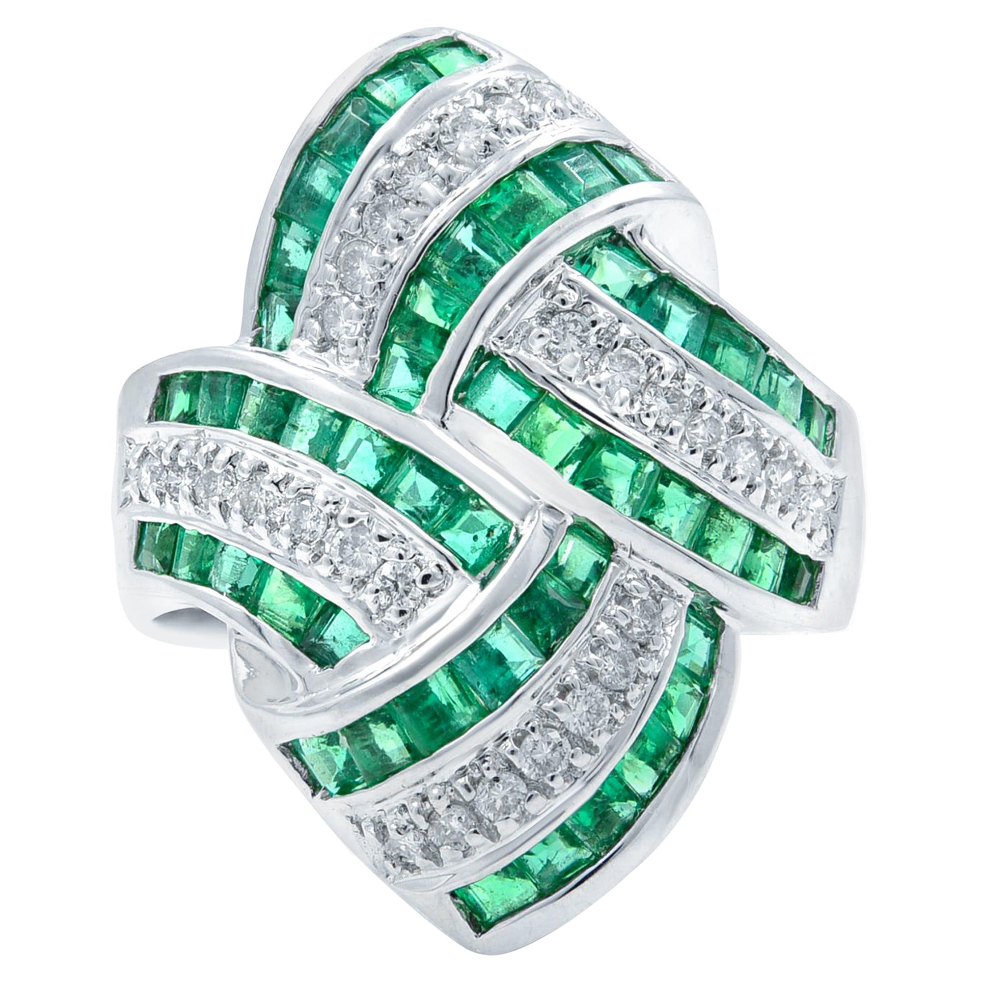 Green Emerald Diamond Statement 18 Karat White Gold 1.92 Carat Ring
