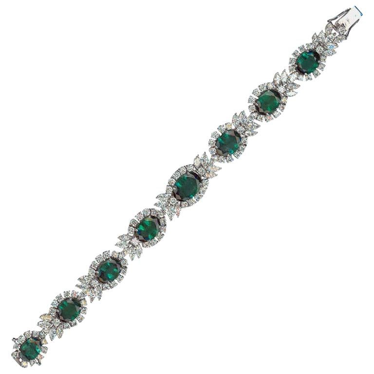 Green Emerald Diamond White Gold Link Bracelet For Sale