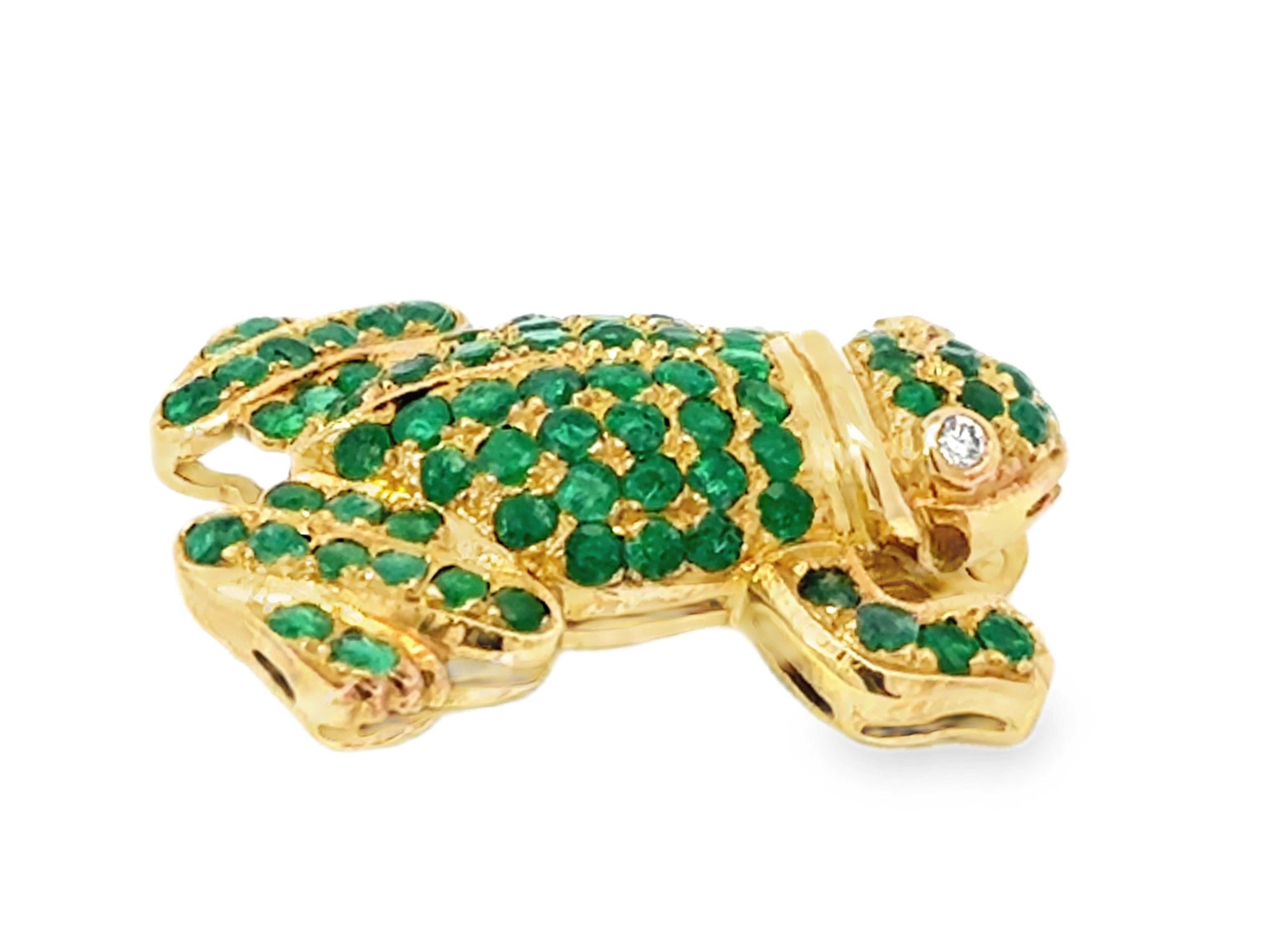 Green Emerald Frog with Diamond Eyes Brooch 18k Yellow Gold In Excellent Condition For Sale In Honolulu, HI