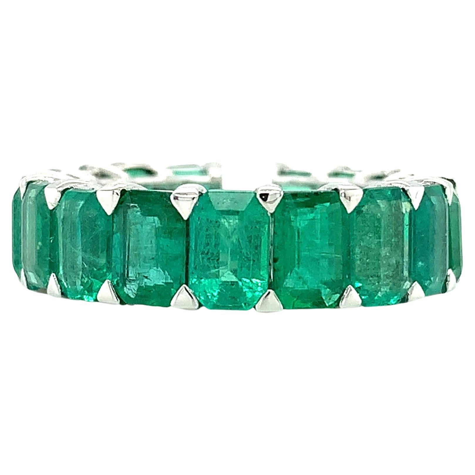 Green emerald full eternity cocktail ring 18k white gold