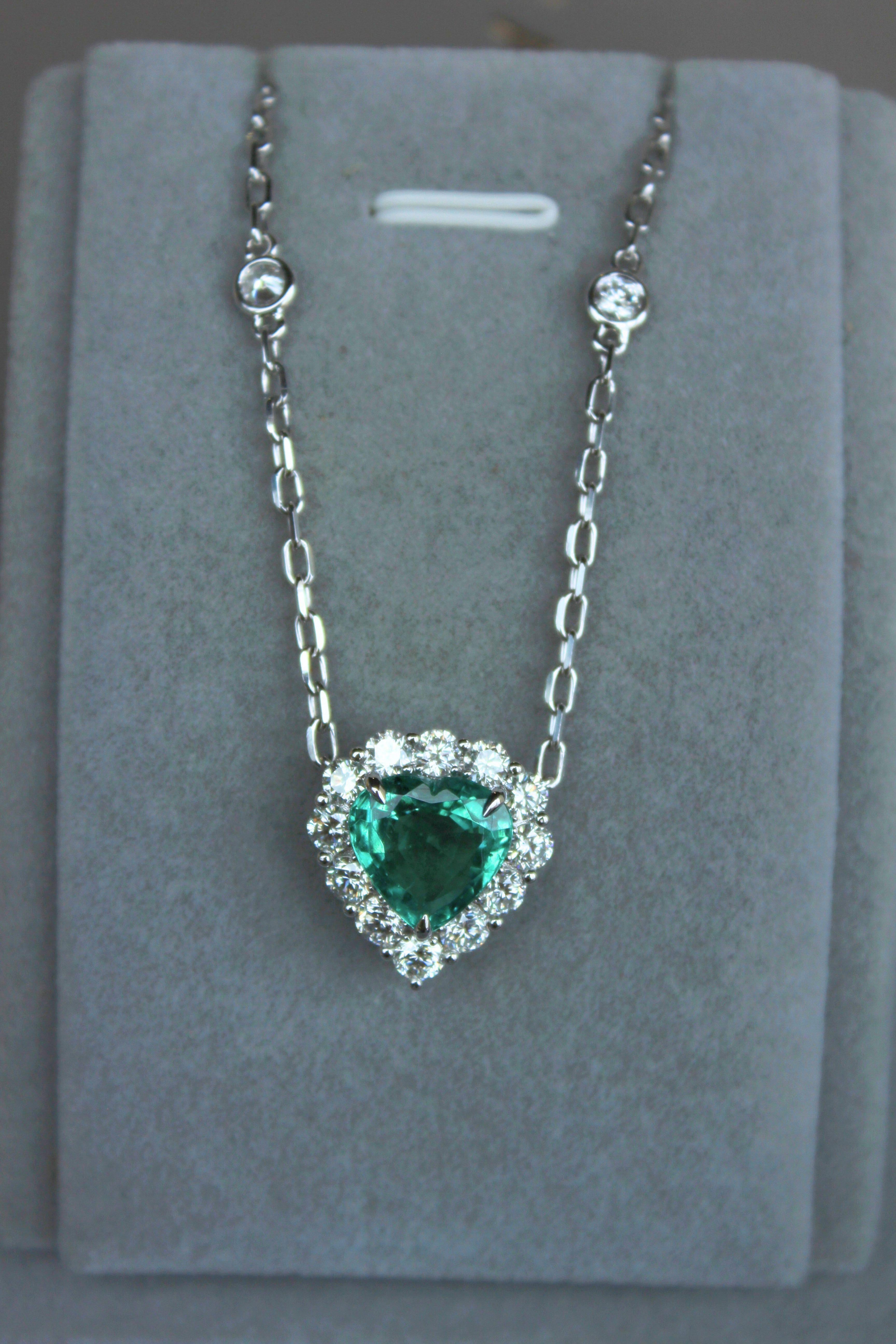 Green Emerald Heart Shape Cut Diamonds Halo 18K White Gold Pendant Necklace For Sale 6