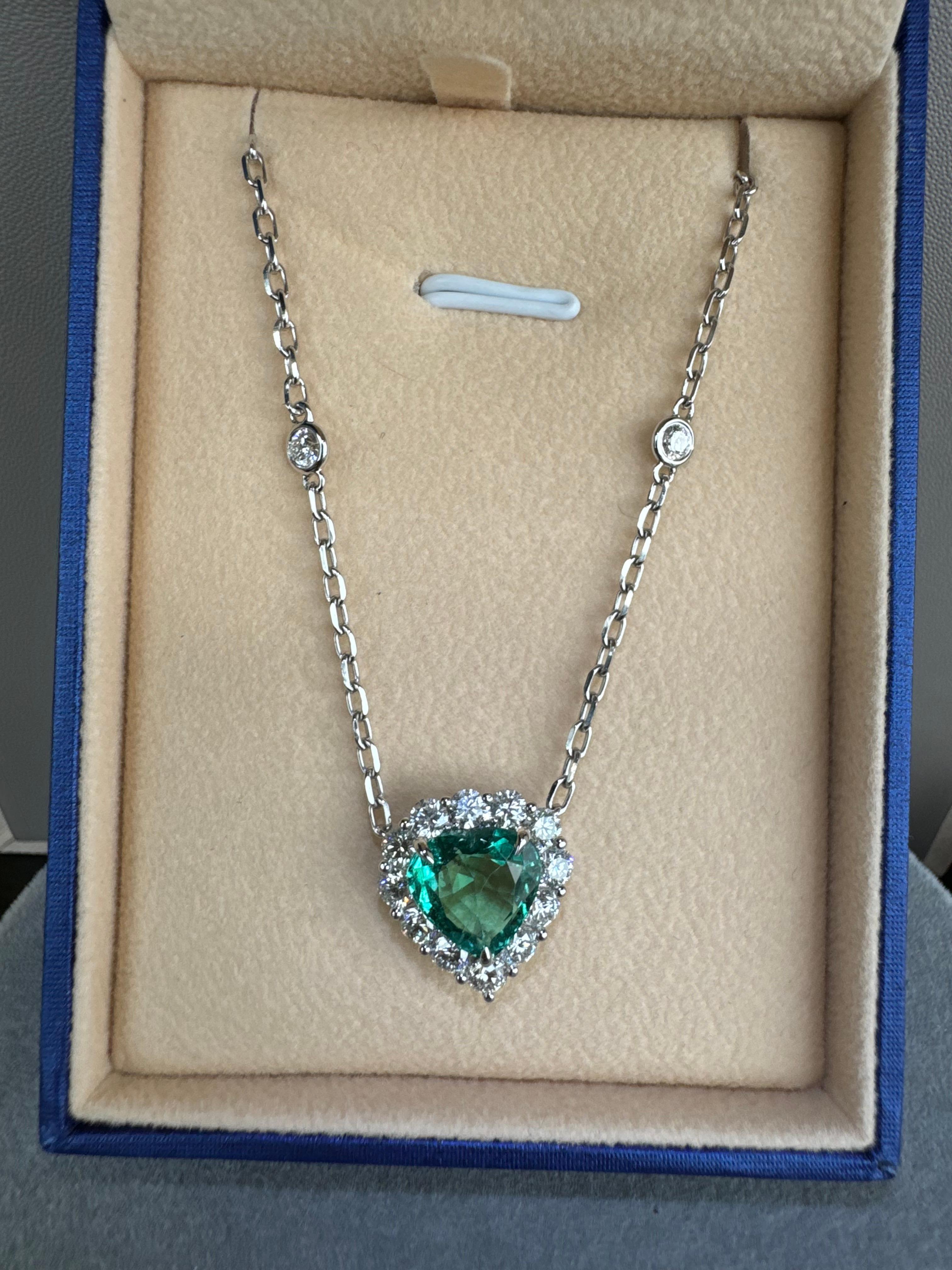 Green Emerald Heart Shape Cut Diamonds Halo 18K White Gold Pendant Necklace For Sale 11