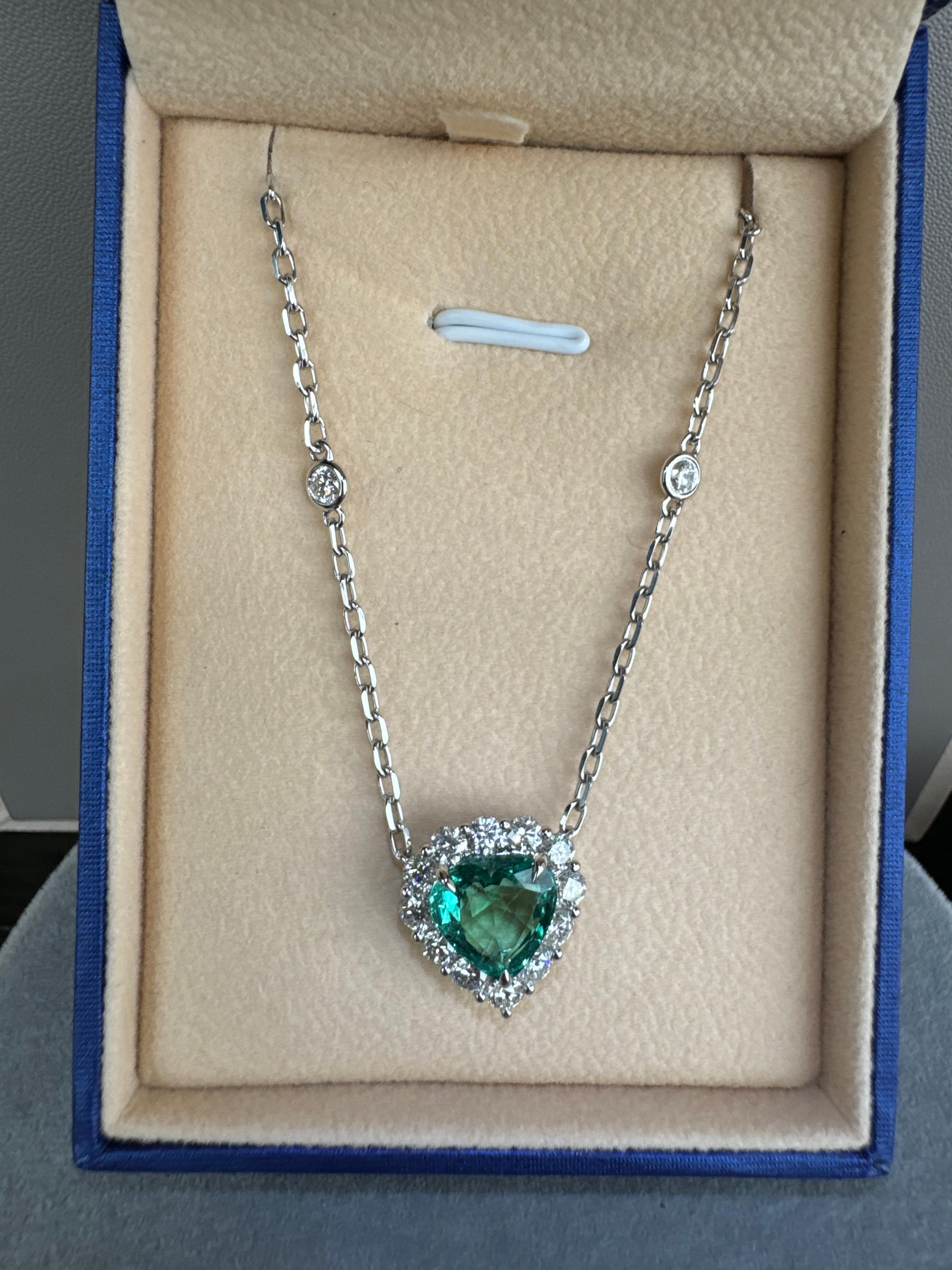Green Emerald Heart Shape Cut Diamonds Halo 18K White Gold Pendant Necklace For Sale 12