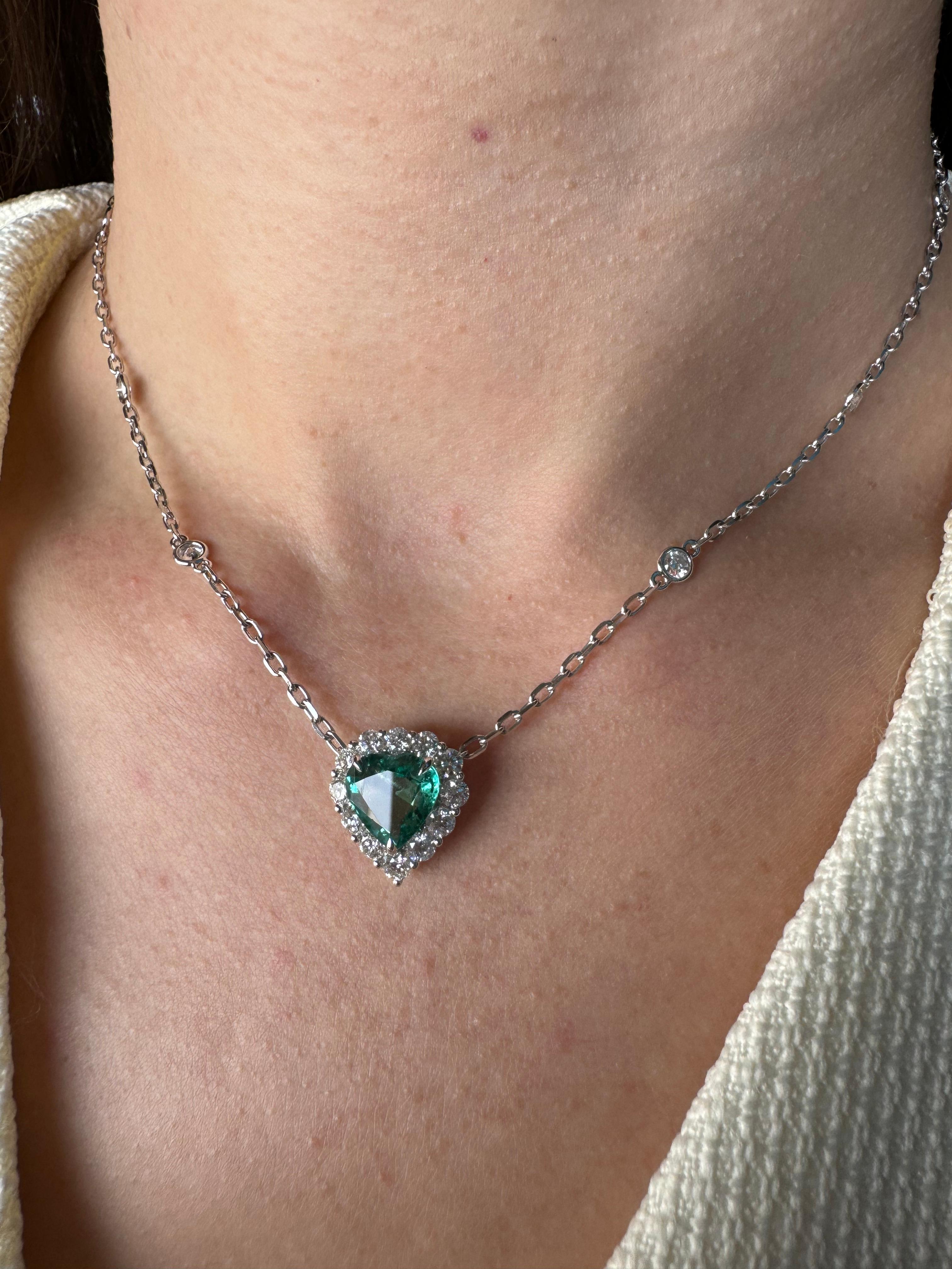 Green Emerald Heart Shape Cut Diamonds Halo 18K White Gold Pendant Necklace In New Condition For Sale In Oakton, VA