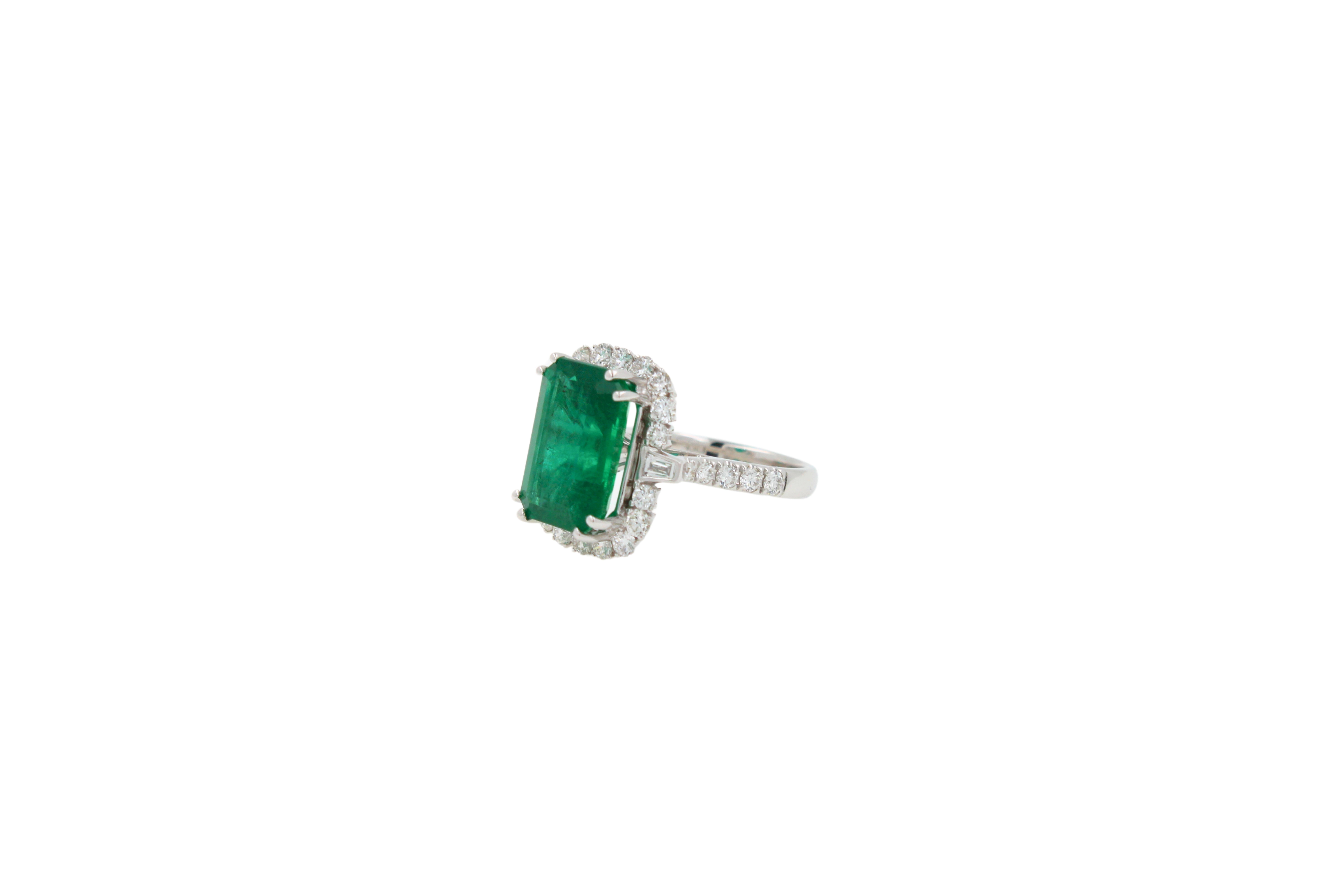 Green Emerald Octagon Cut Rectangle Diamond Halo Baguette 18K White Gold Ring In New Condition For Sale In Fairfax, VA
