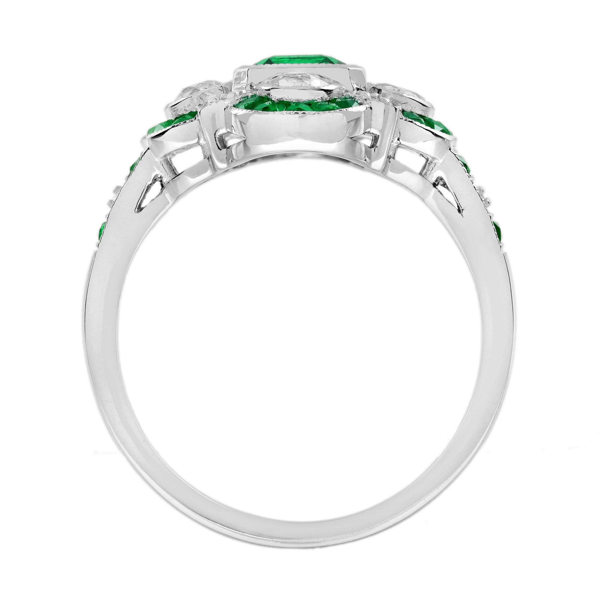 Taglio smeraldo Smeraldo verde e diamante taglio vecchio Anello in oro bianco Art Deco di ispirazione vintage in vendita