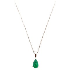 Green emerald pendant necklace 18k white gold