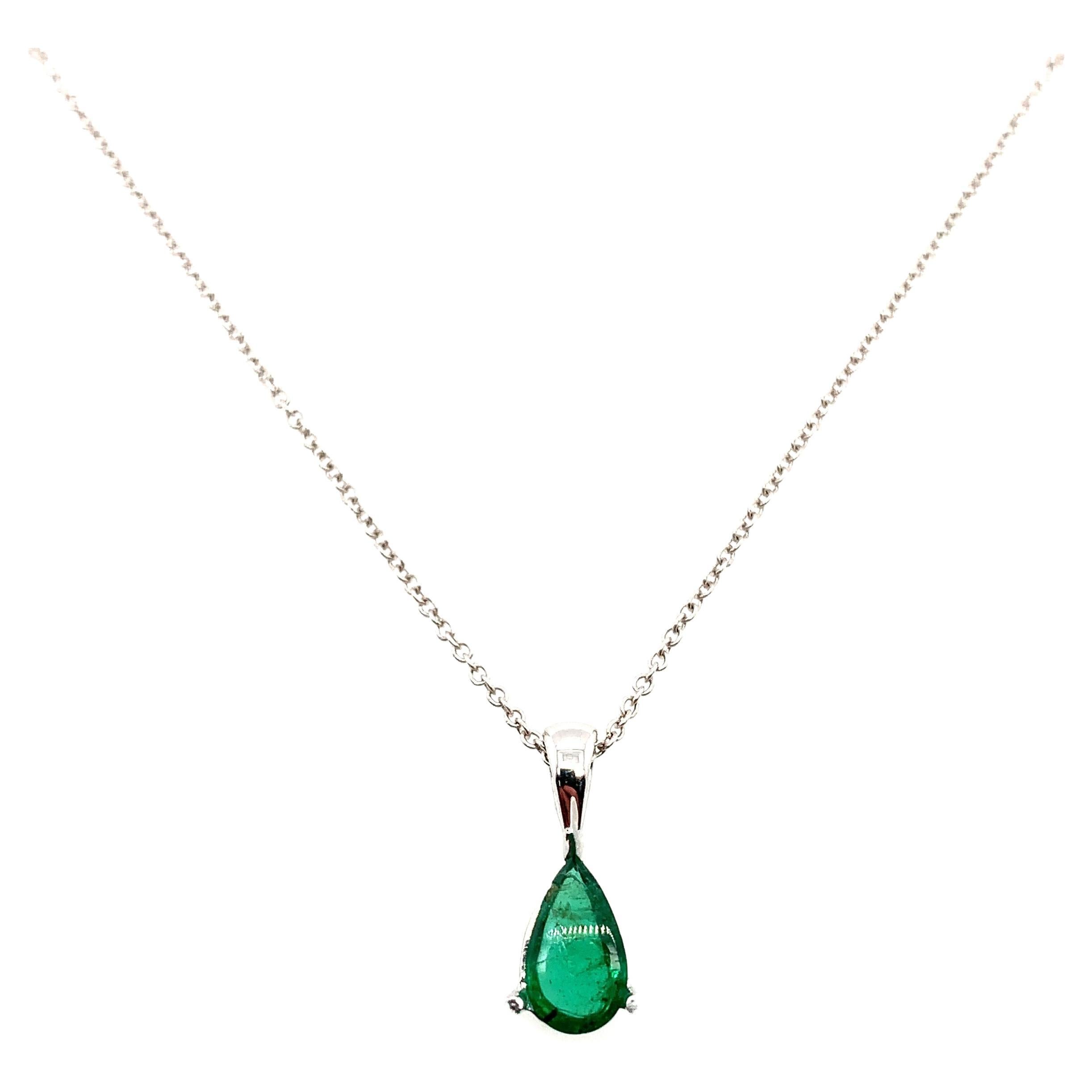 Green emerald soliatire drop pendant necklace 18k white gold