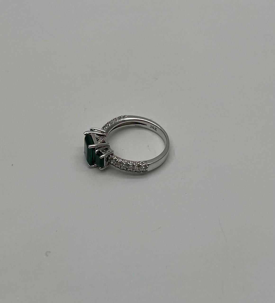 Green Emerald Three Stone Diamond 14K White Gold Classic Statement Ring In New Condition For Sale In Oakton, VA