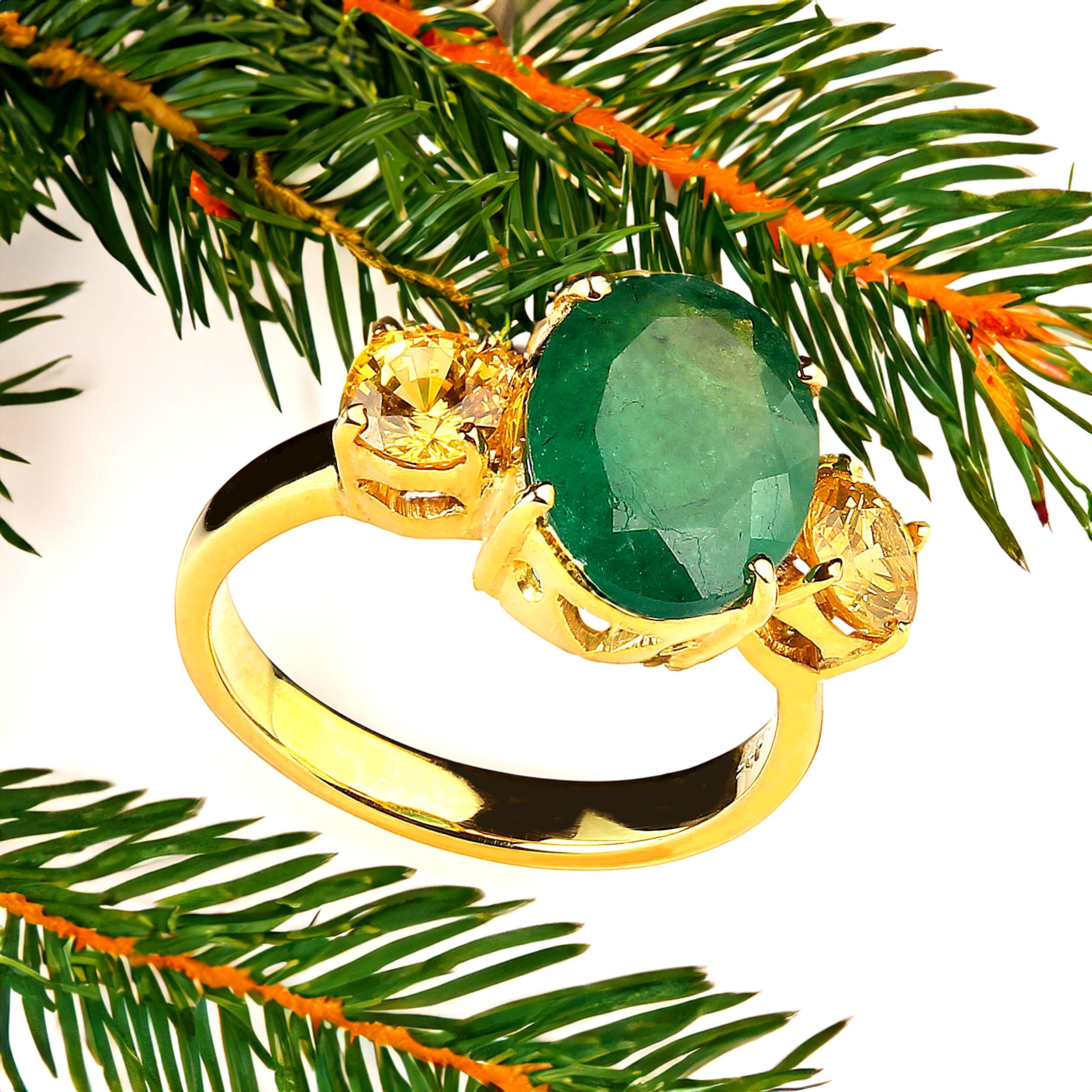 Green Emerald with Sparkling Golden Citrine Accent & Gold Rhoduim/Sterling Ring In New Condition For Sale In Raleigh, NC