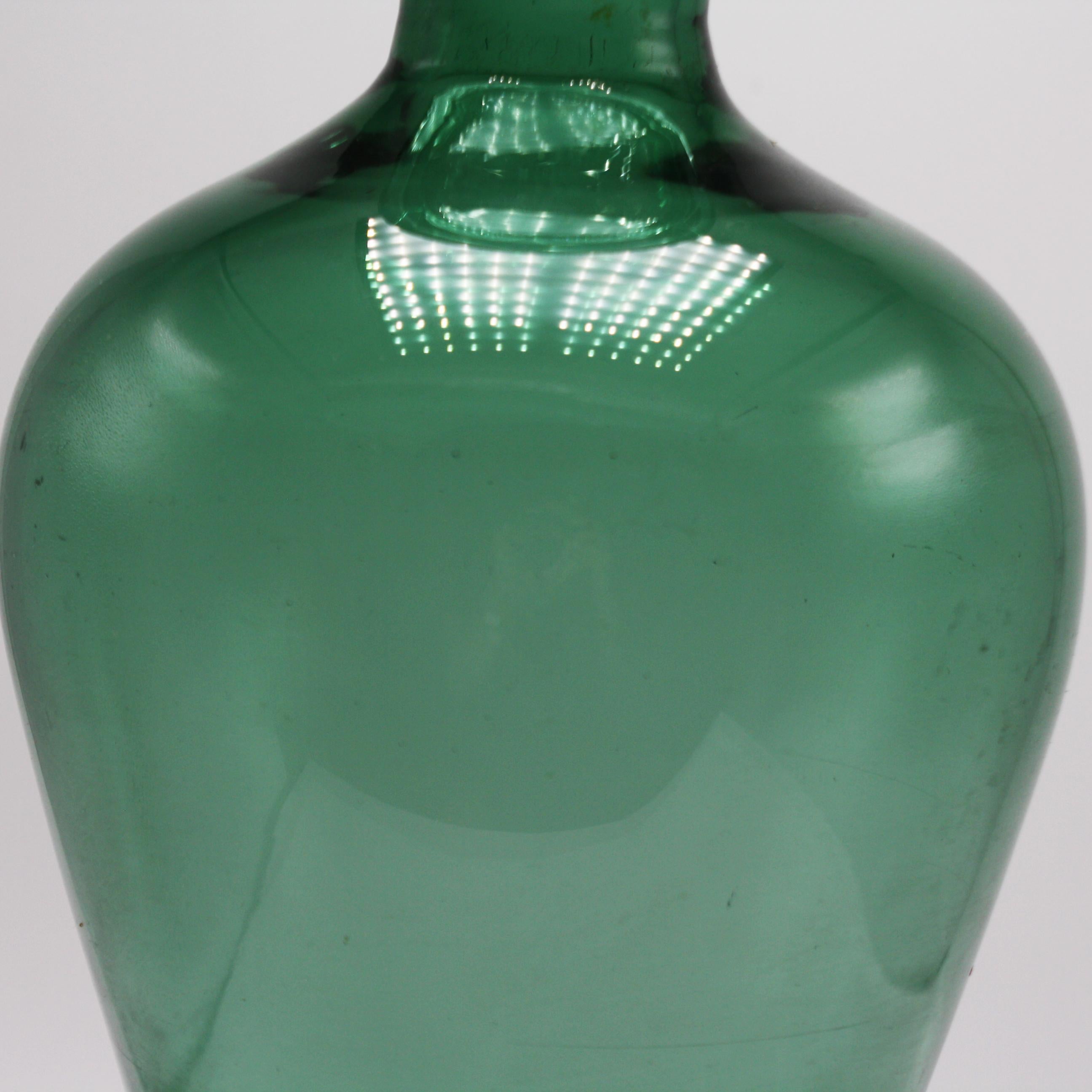 Green Empoli Glass Vase, circa 1960 In Excellent Condition In Dallas, TX