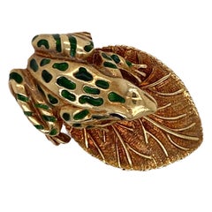 Green Enamel 14 Karat Yellow Gold Frog Lily Pad Brooch Pin