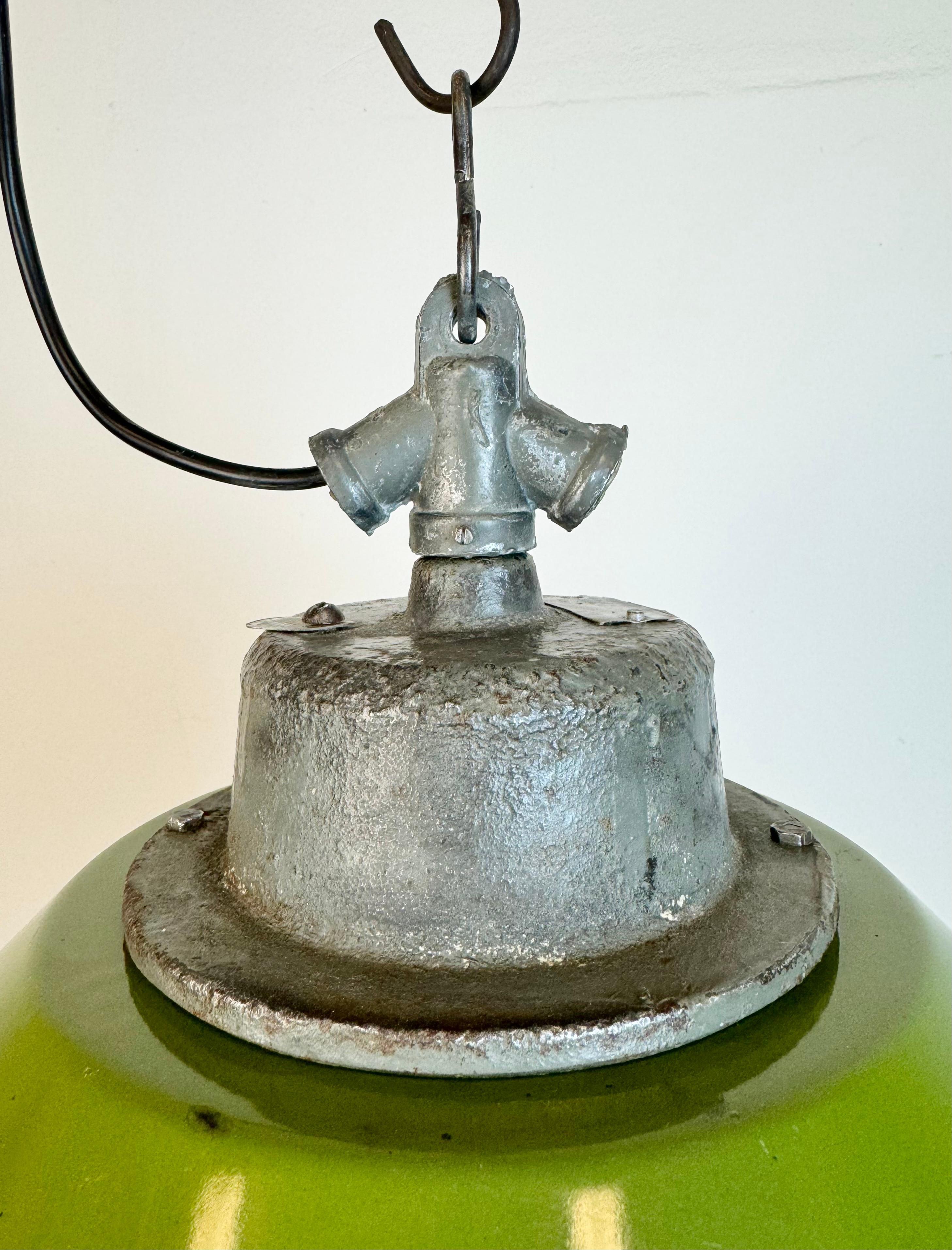 Green Enamel and Cast Iron Industrial Cage Pendant Light, 1960s In Good Condition For Sale In Kojetice, CZ