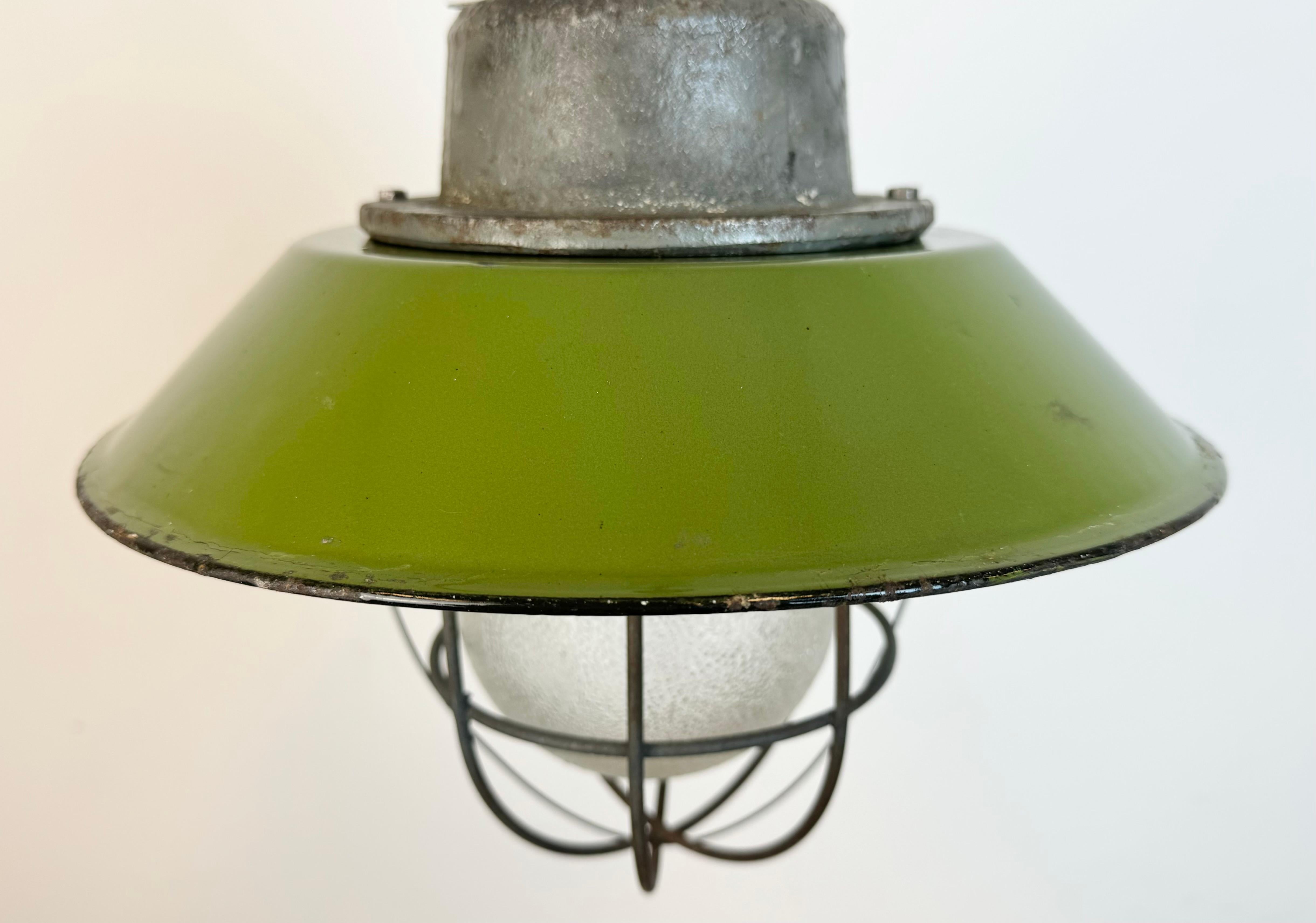 20th Century Green Enamel and Cast Iron Industrial Cage Pendant Light, 1960s For Sale