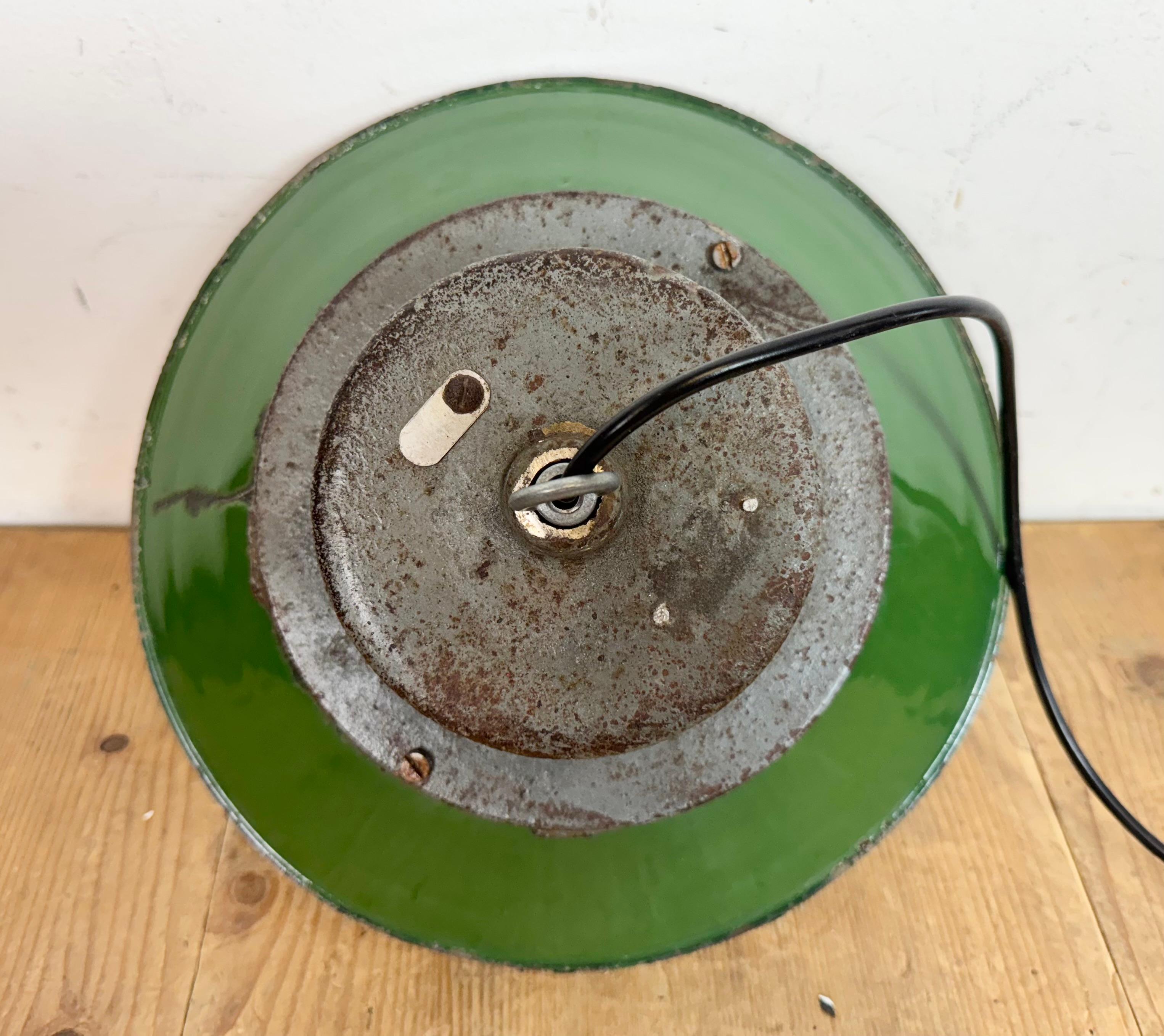 Green Enamel and Cast Iron Industrial Pendant Light, 1960s For Sale 7