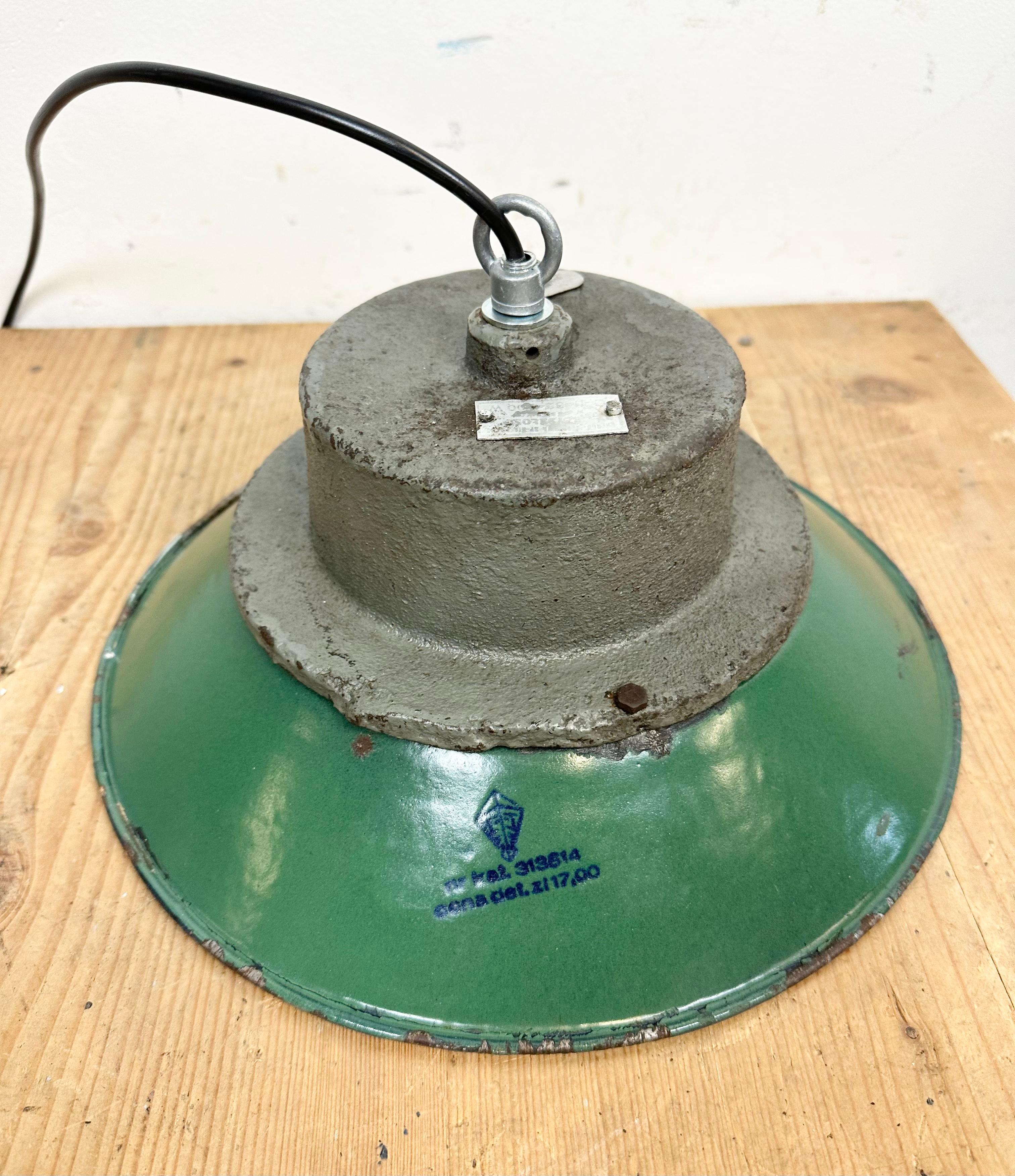 Green Enamel and Cast Iron Industrial Pendant Light, 1960s For Sale 11