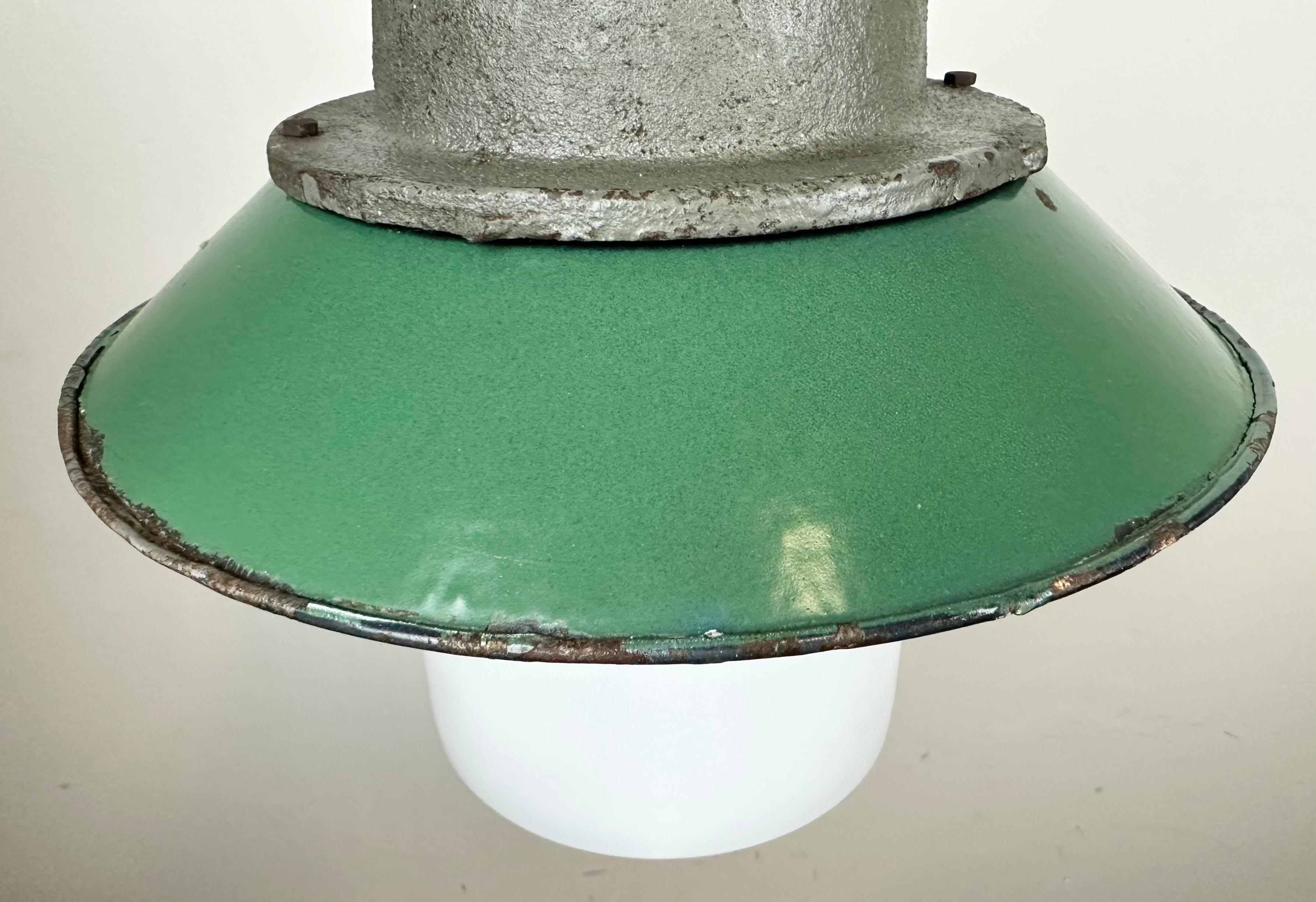 20th Century Green Enamel and Cast Iron Industrial Pendant Light, 1960s For Sale