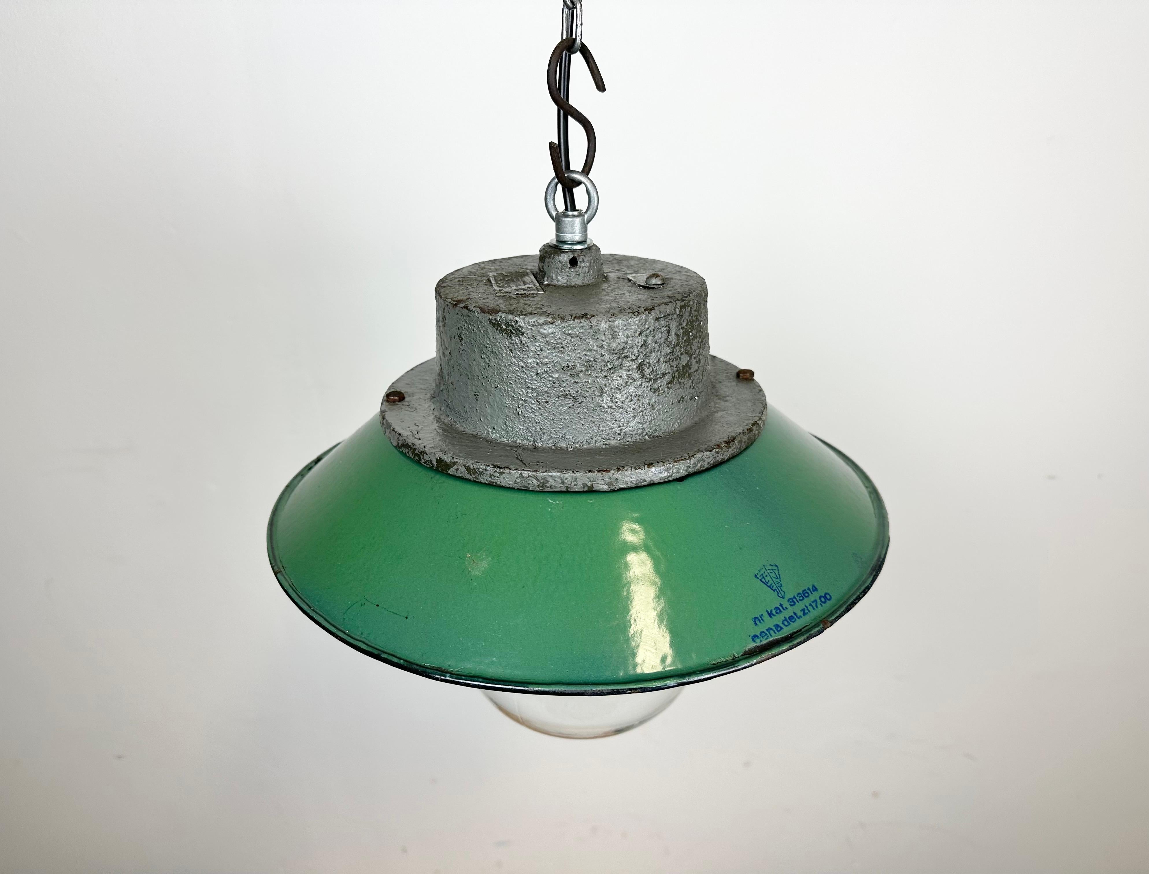 20th Century Green Enamel and Cast Iron Industrial Pendant Light, 1960s For Sale