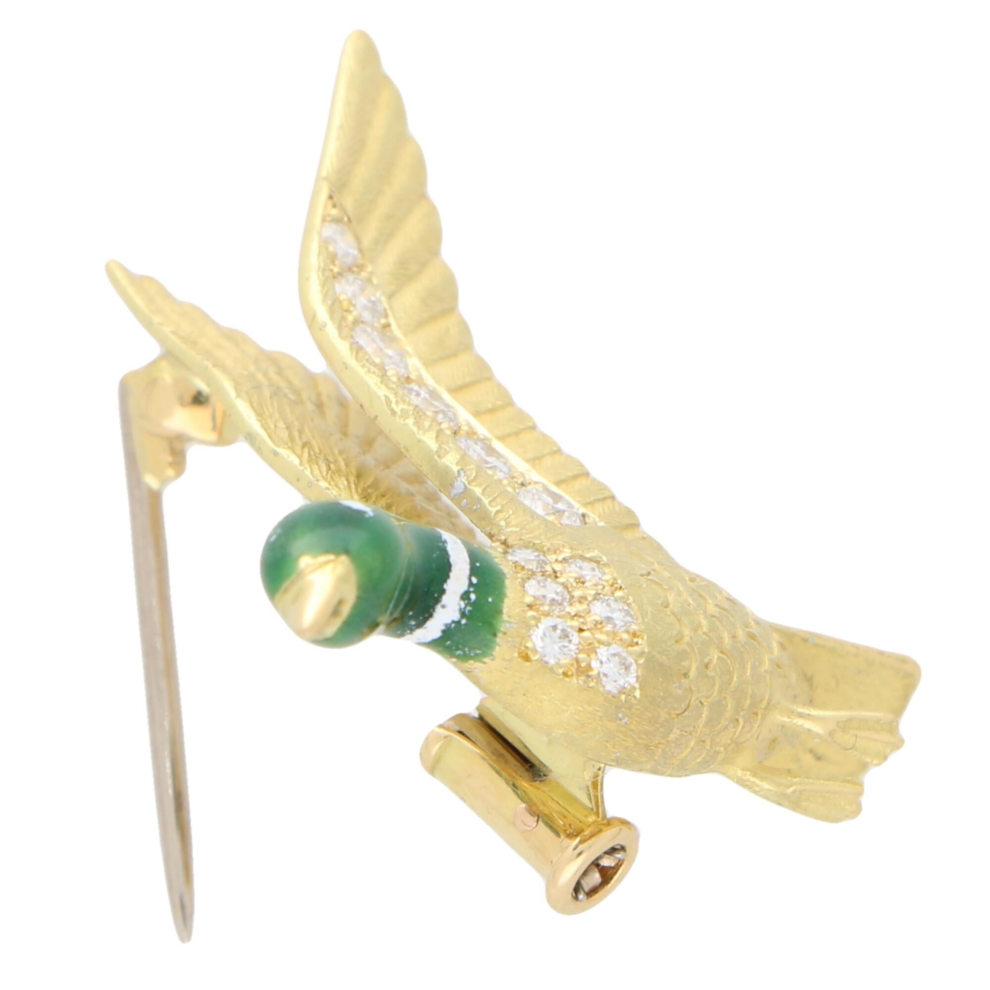 Green Enamel and Diamond Duck Brooch Set in 18 Karat Yellow Gold In Good Condition In London, GB